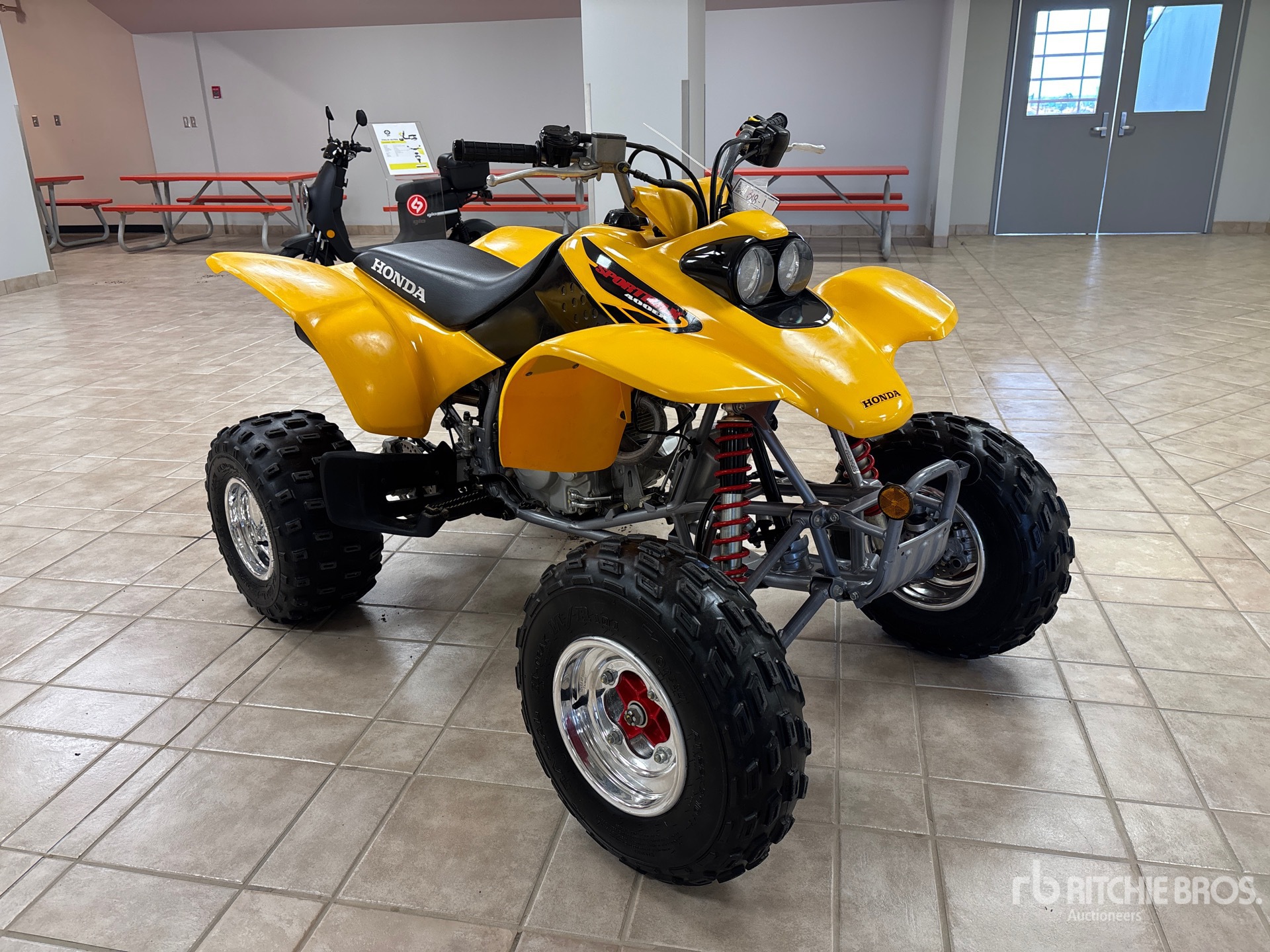 General Appearance with Picture, Right Front Corner