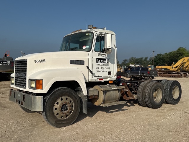 2001 Mack CH613 6x4 T/A Day Cab Truck Tractor