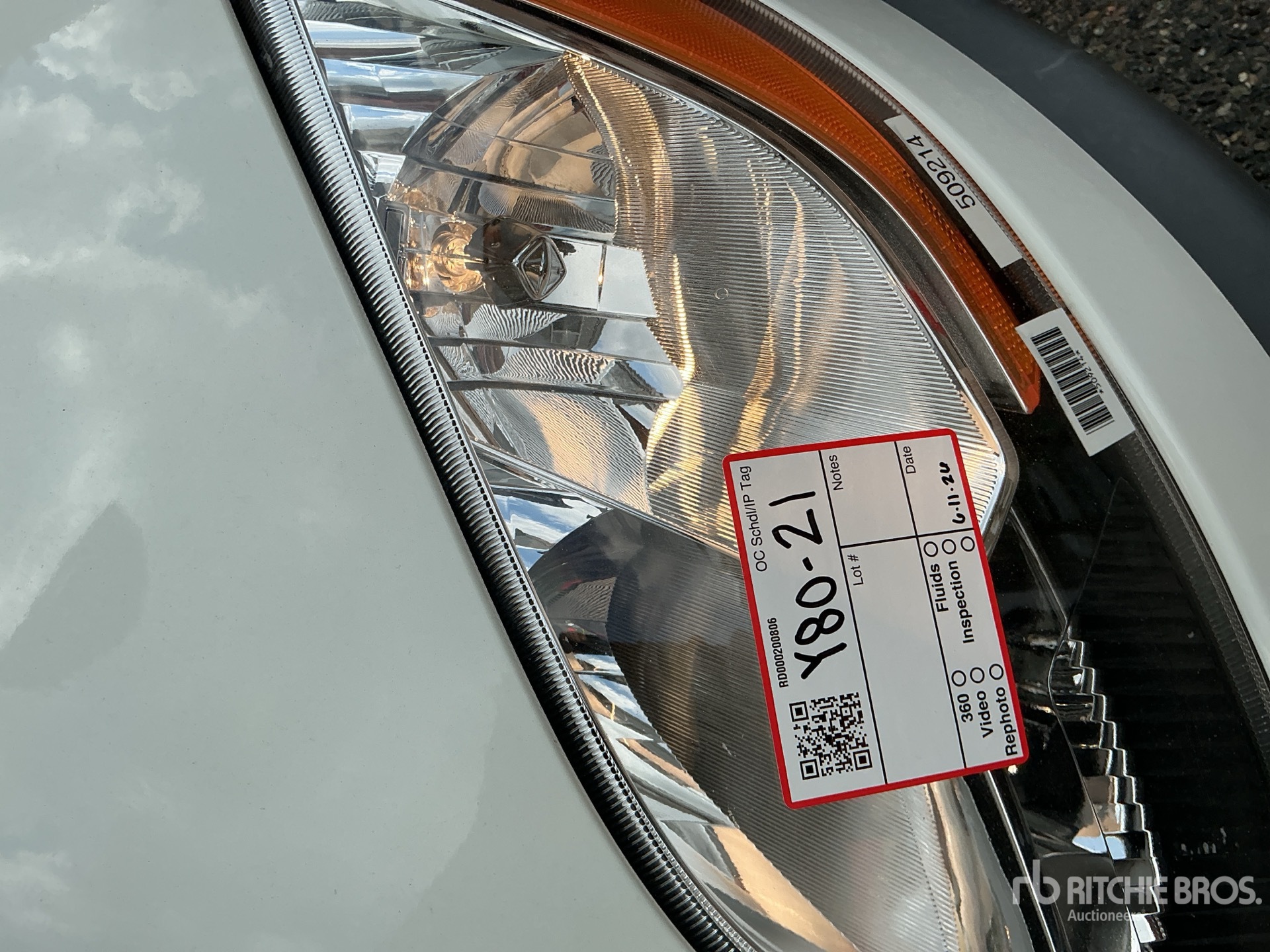 Photo of a 2021 International LT625