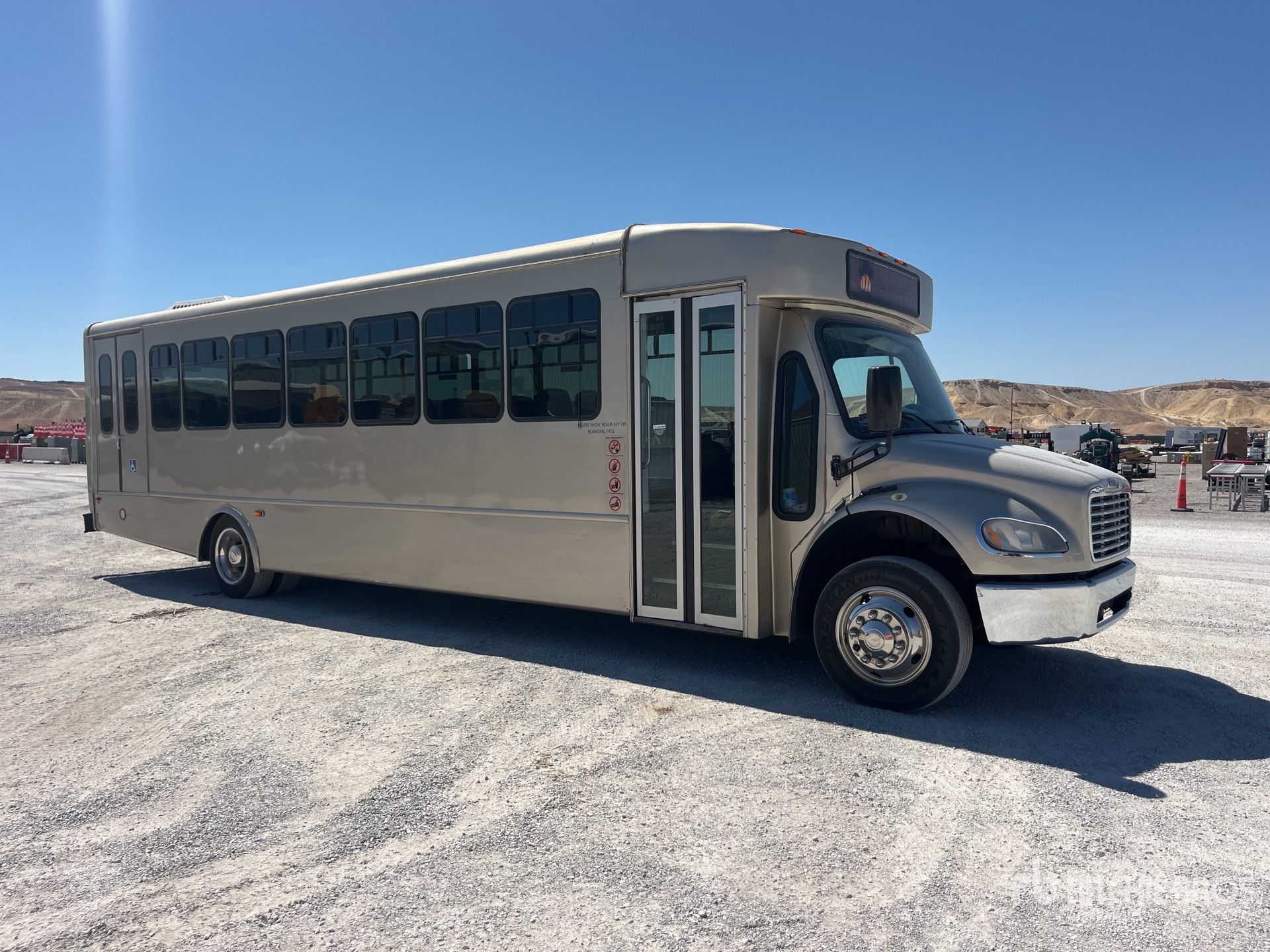 2017 Freightliner 4x2 40-Seat Transit
