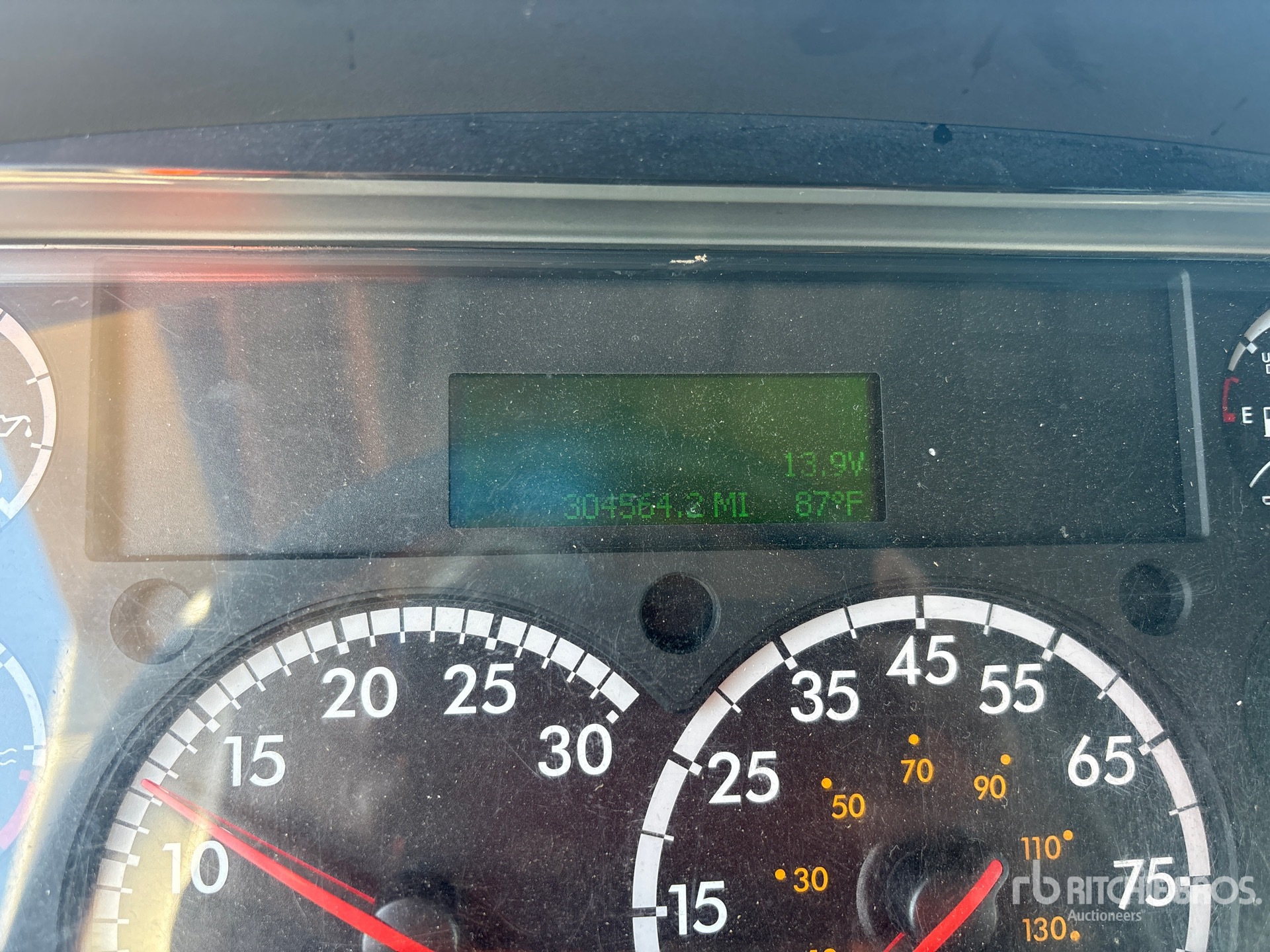 2017 Freightliner 4x2 40-Seat Transit