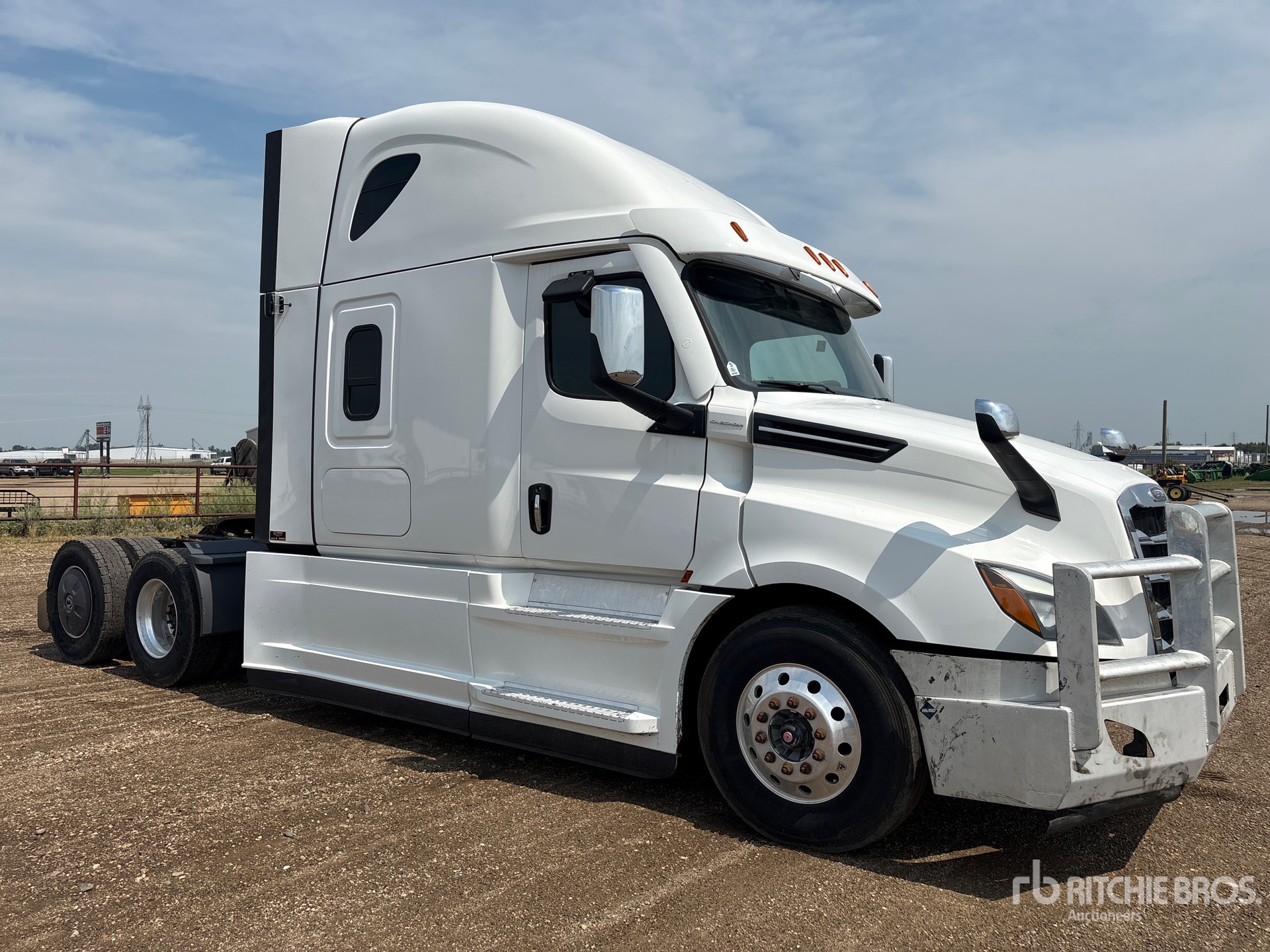 2022 Freightliner CASCADIA 113