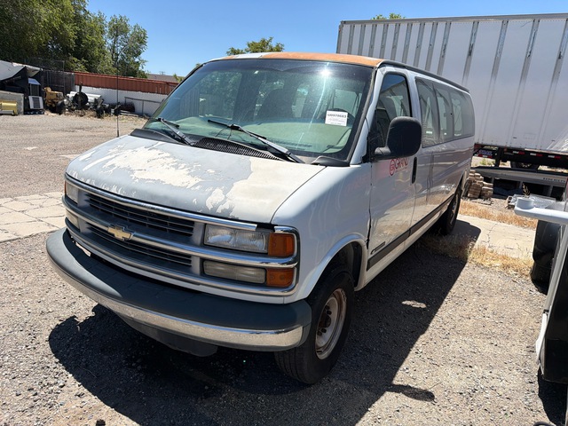 2000 Chevrolet Express 3500 Cargo Van