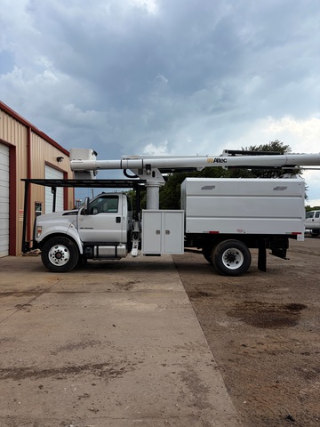 2024 Altec LR8-56 61 ft on 2024 Ford F-650 Forestry Chipper Body Bucket Truck