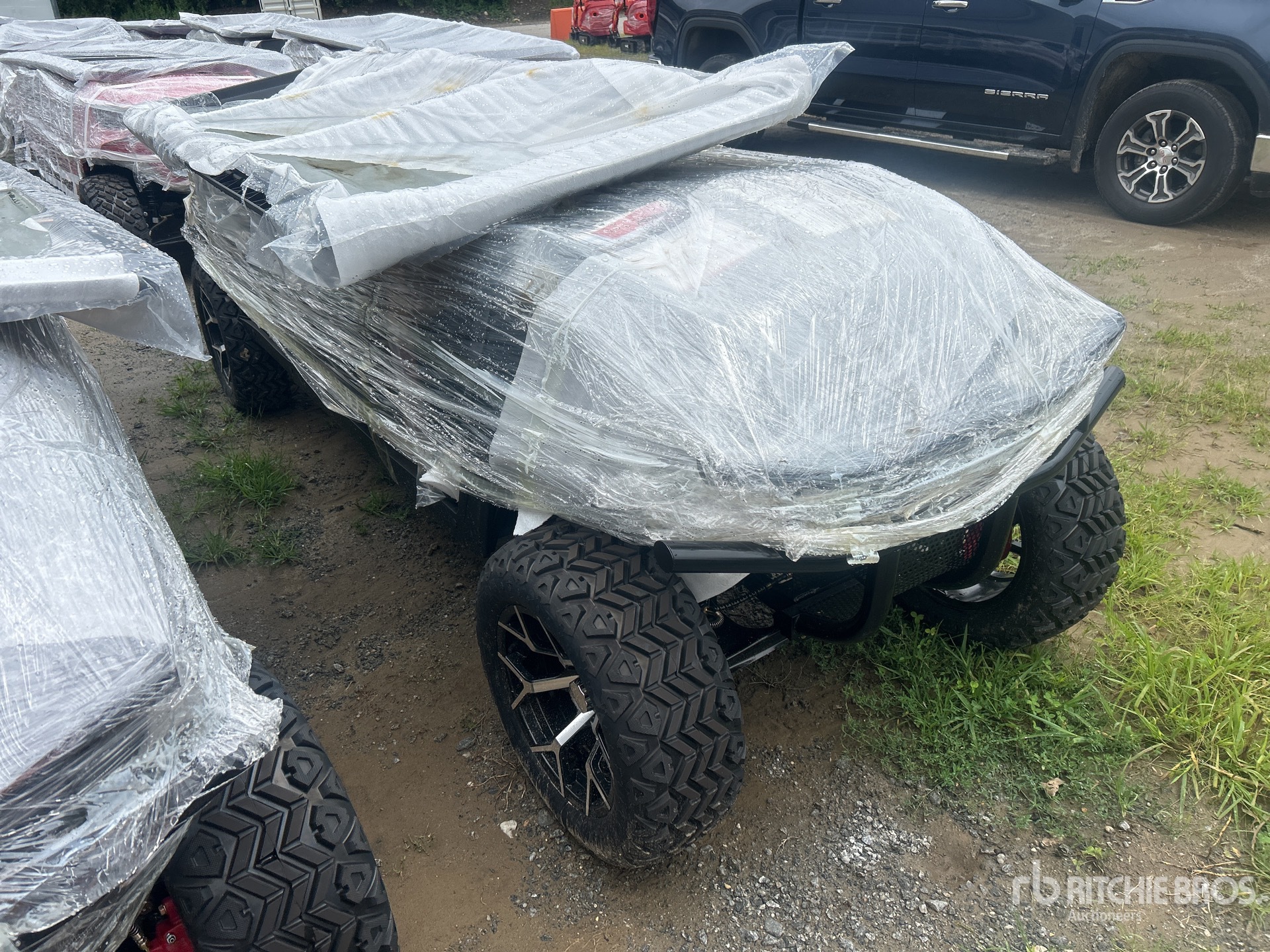 General Appearance with Picture, Right Front Corner