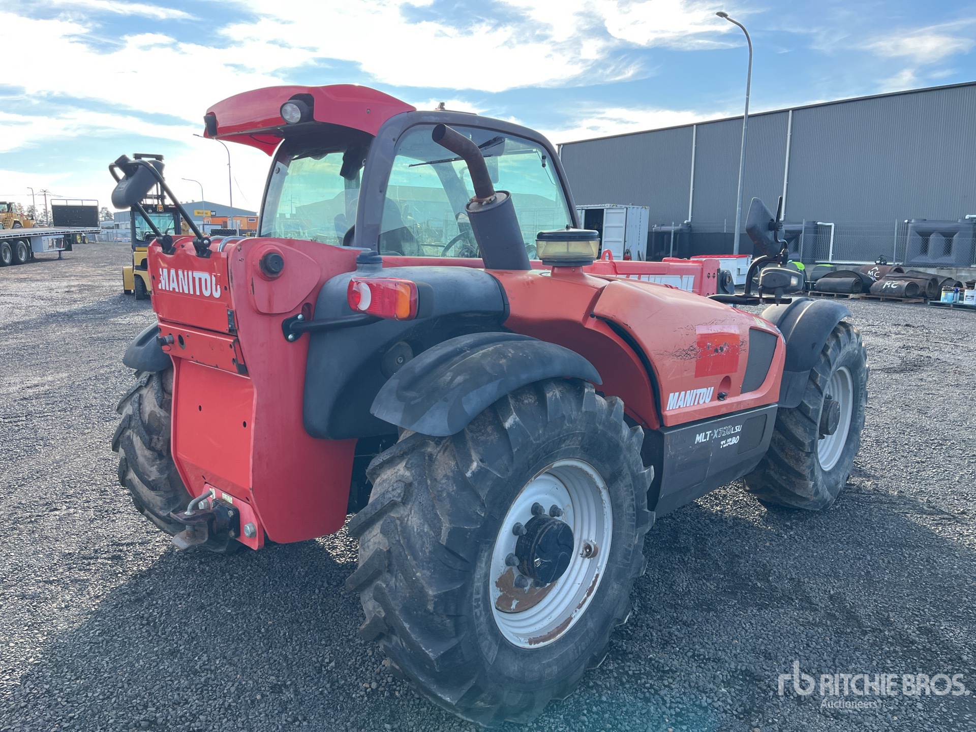 General Appearance with Picture, Right Rear Corner