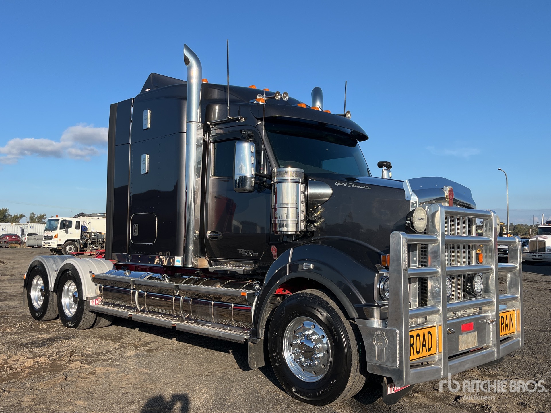 Photo of a 2021 Kenworth T610SAR