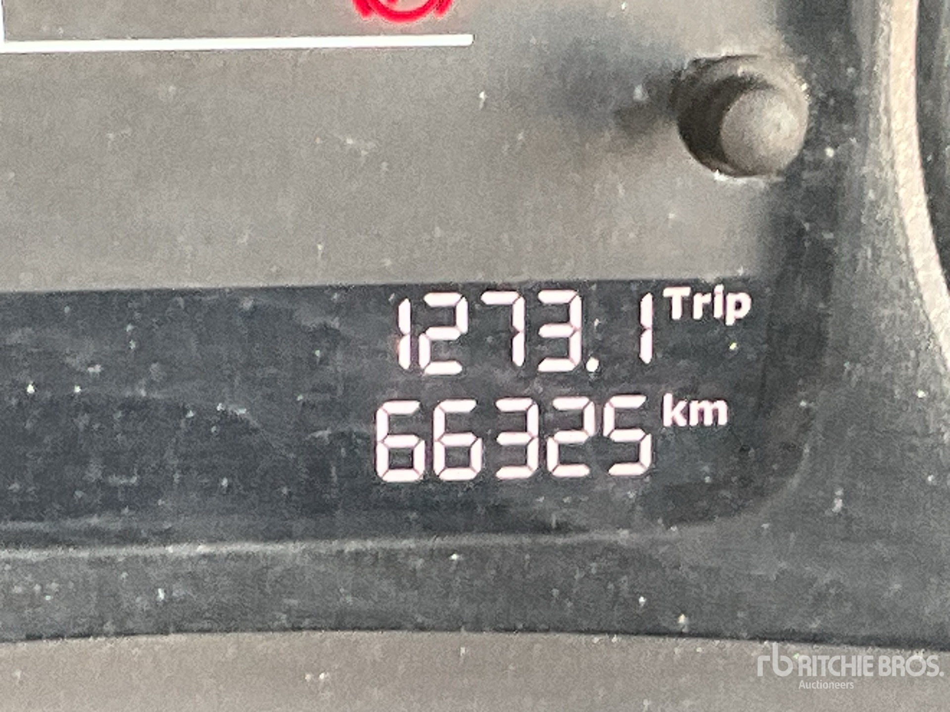 General Appearance with Hour Meter / Odometer