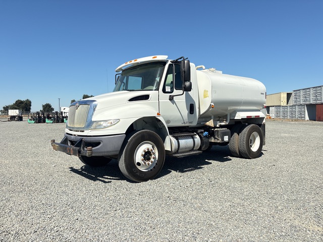 2015 International DuraStar 4300&nbsp; 4x2 Water Truck
