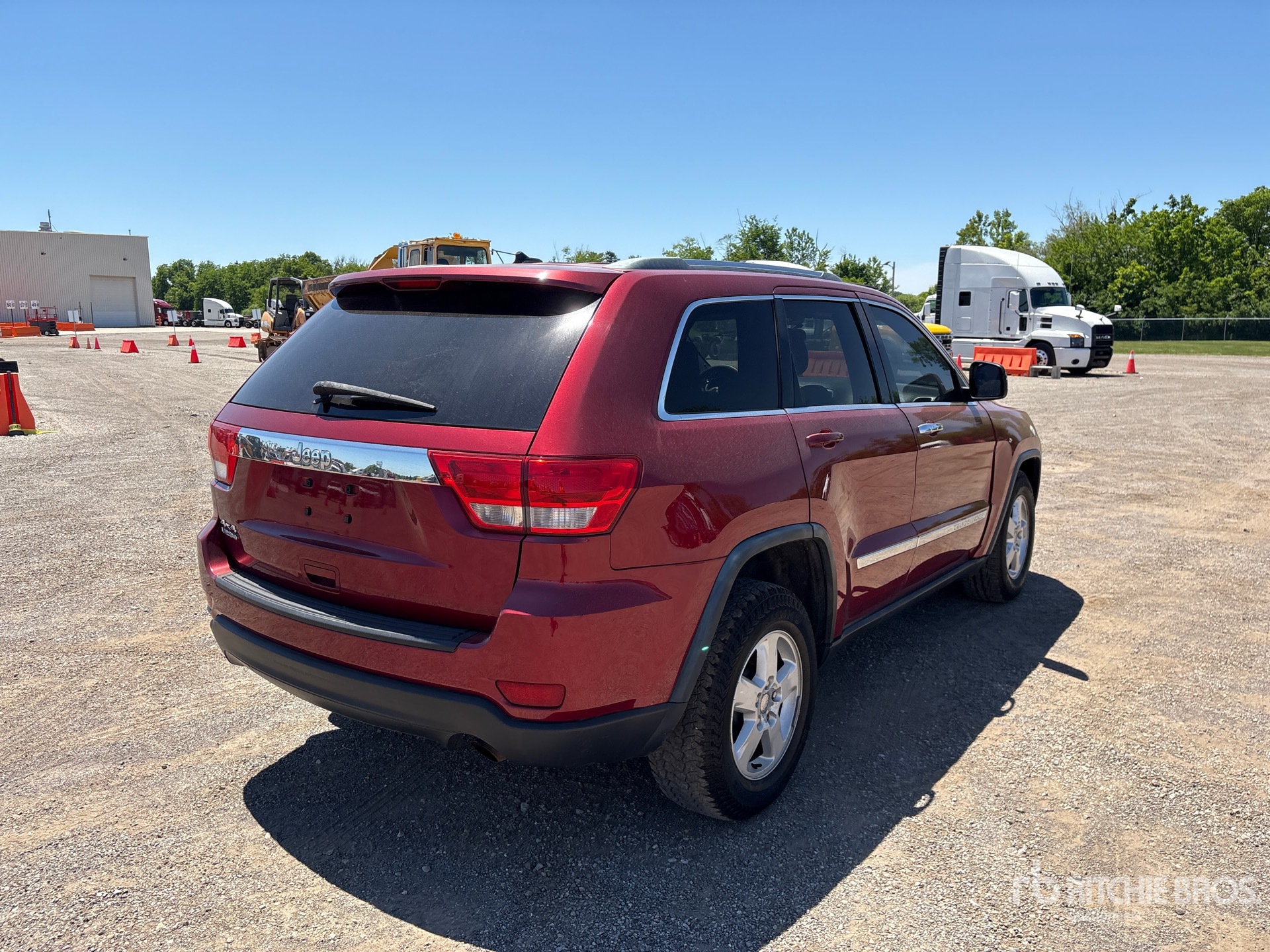 General Appearance with Picture, Right Rear Corner