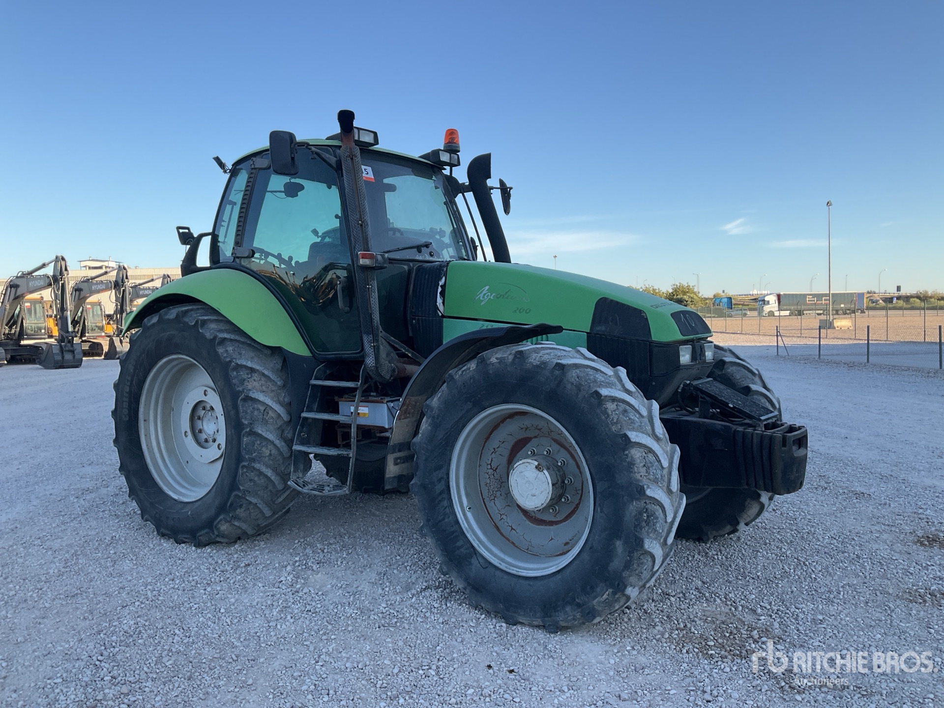 2000 Deutz-Fahr AGROTRON 200T