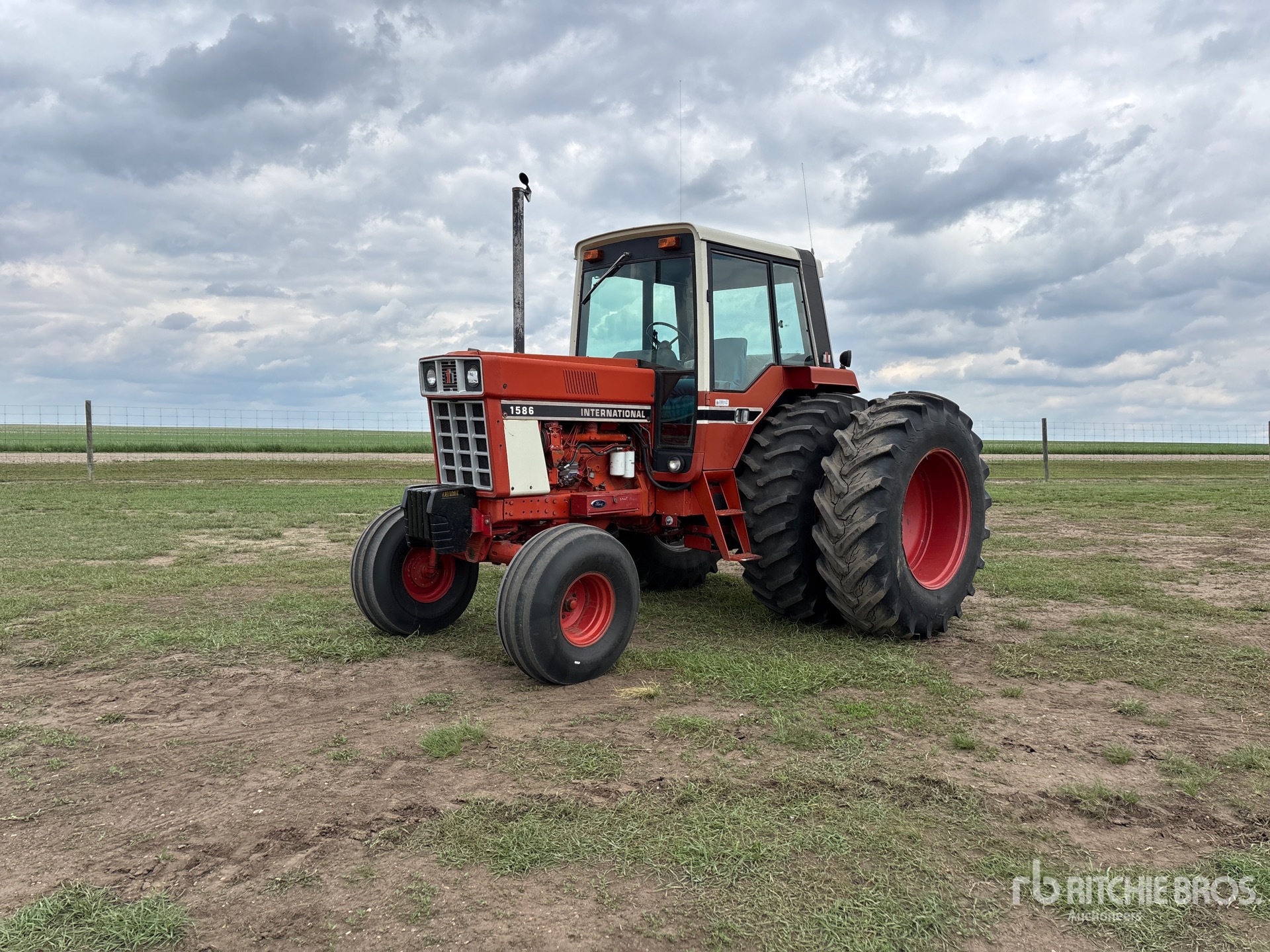 Photo of a  International 1586