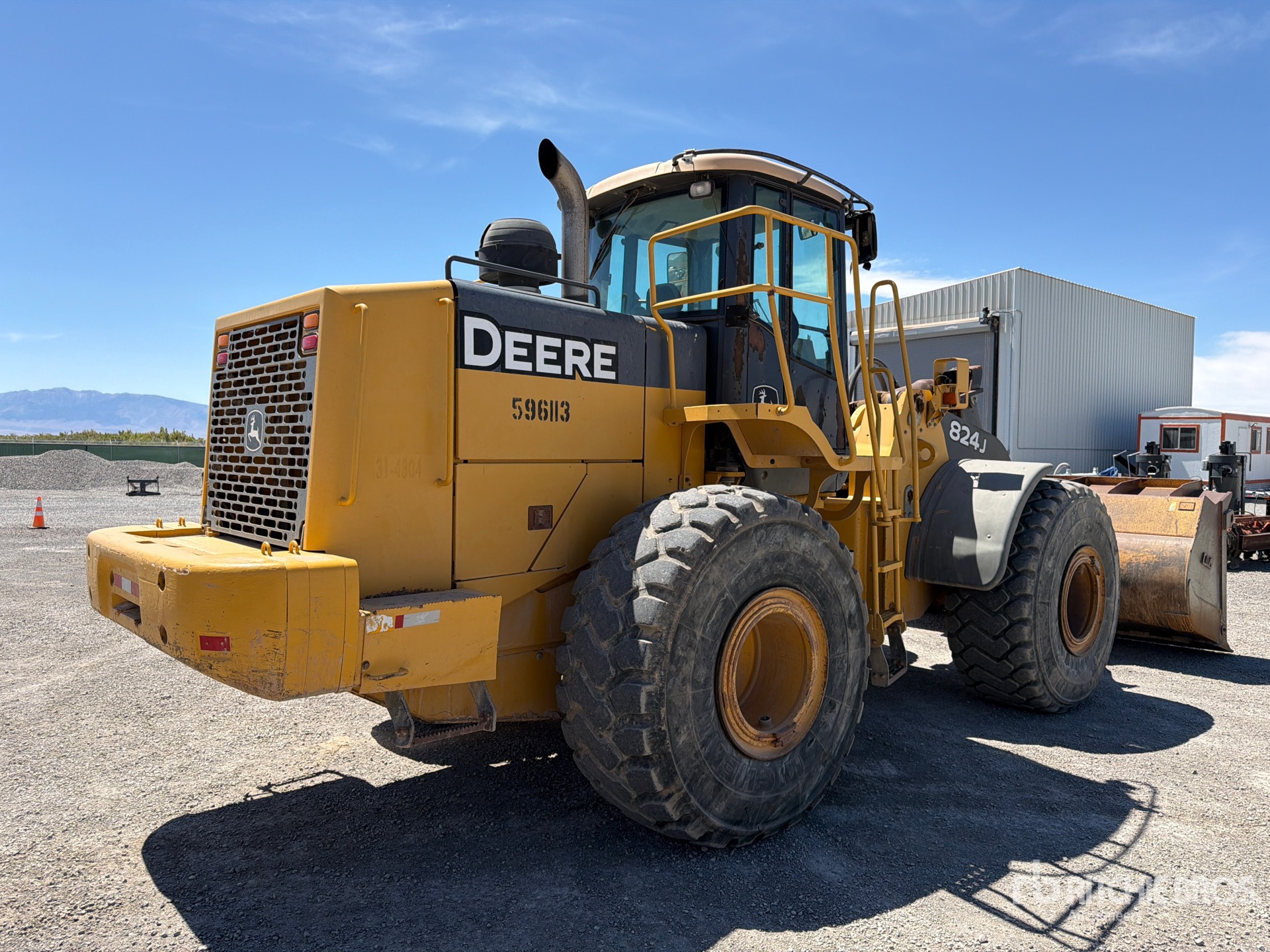 General Appearance with Picture, Right Rear Corner