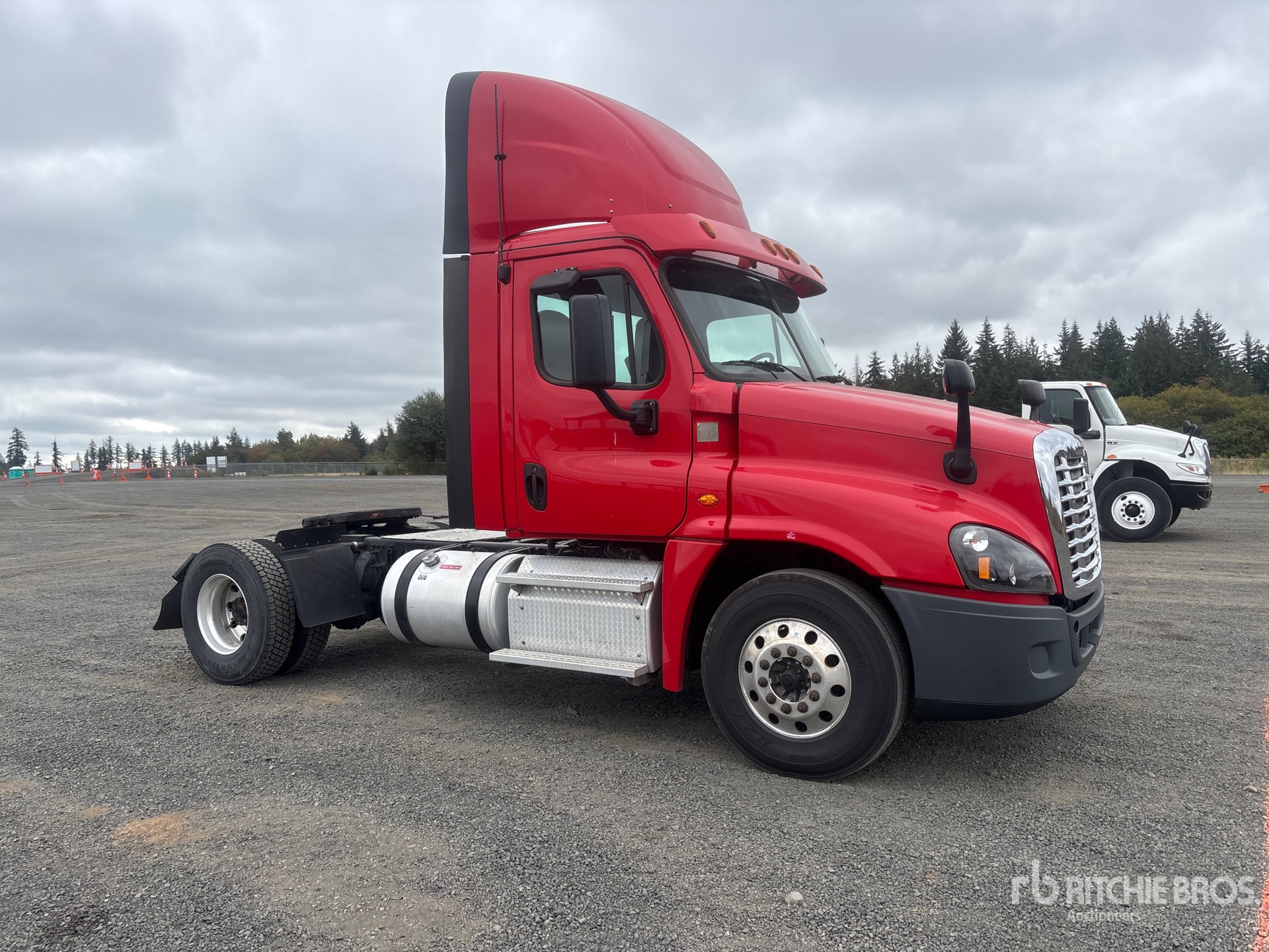 2016 Freightliner CASCADIA 125