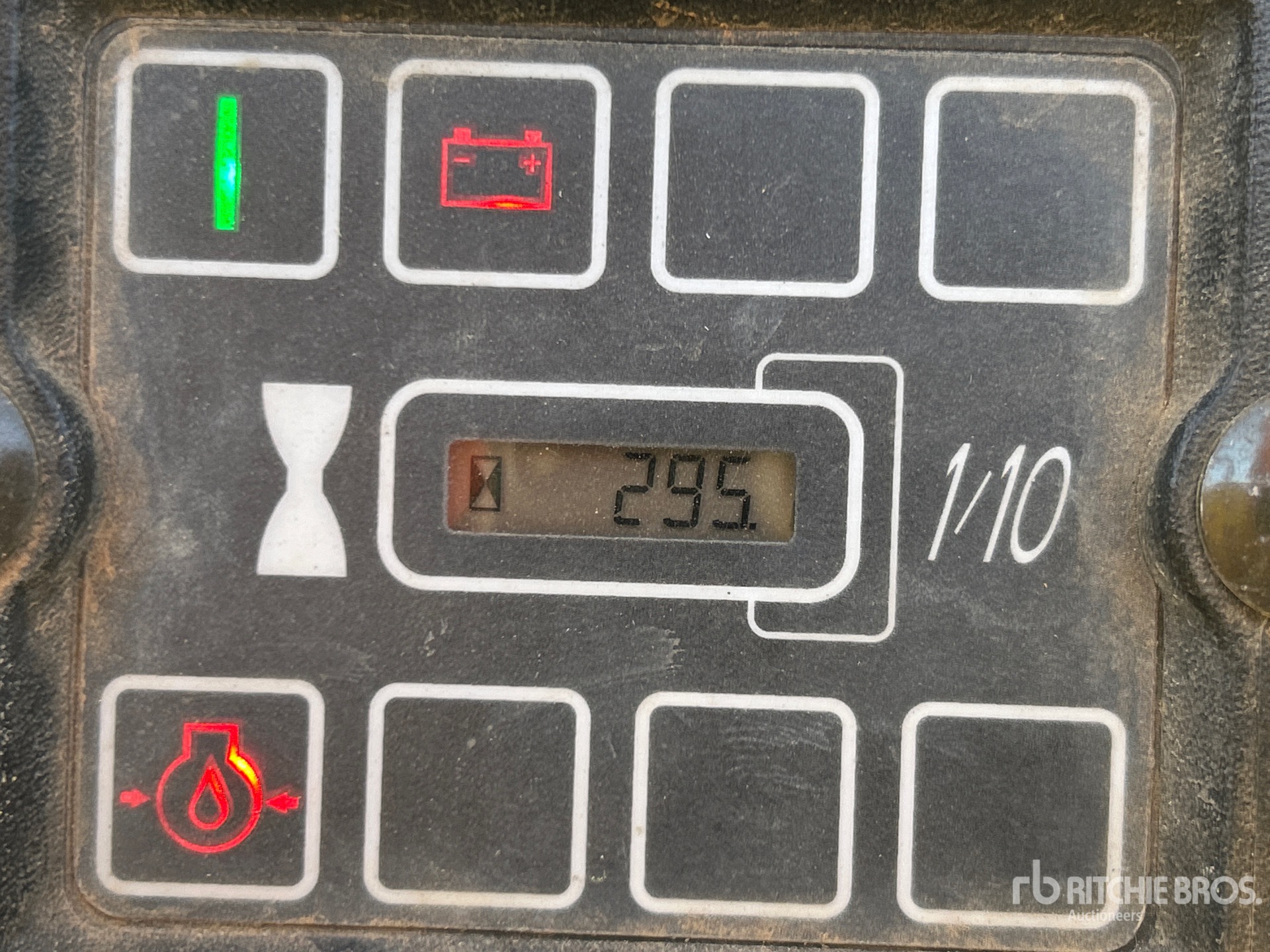 General Appearance with Hour Meter / Odometer