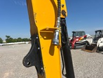 Hydraulics with Auxiliary Hydraulic Plumbing