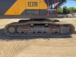Undercarriage with Right Roller Frame