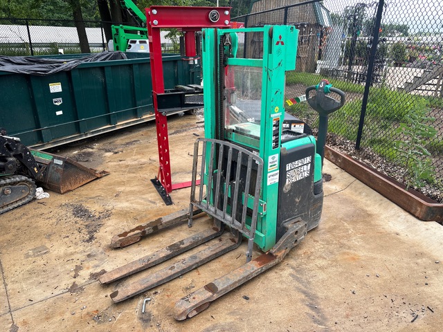 2022 Mitsubishi PWT18 3528 lb Electric Stacker (Inoperable)