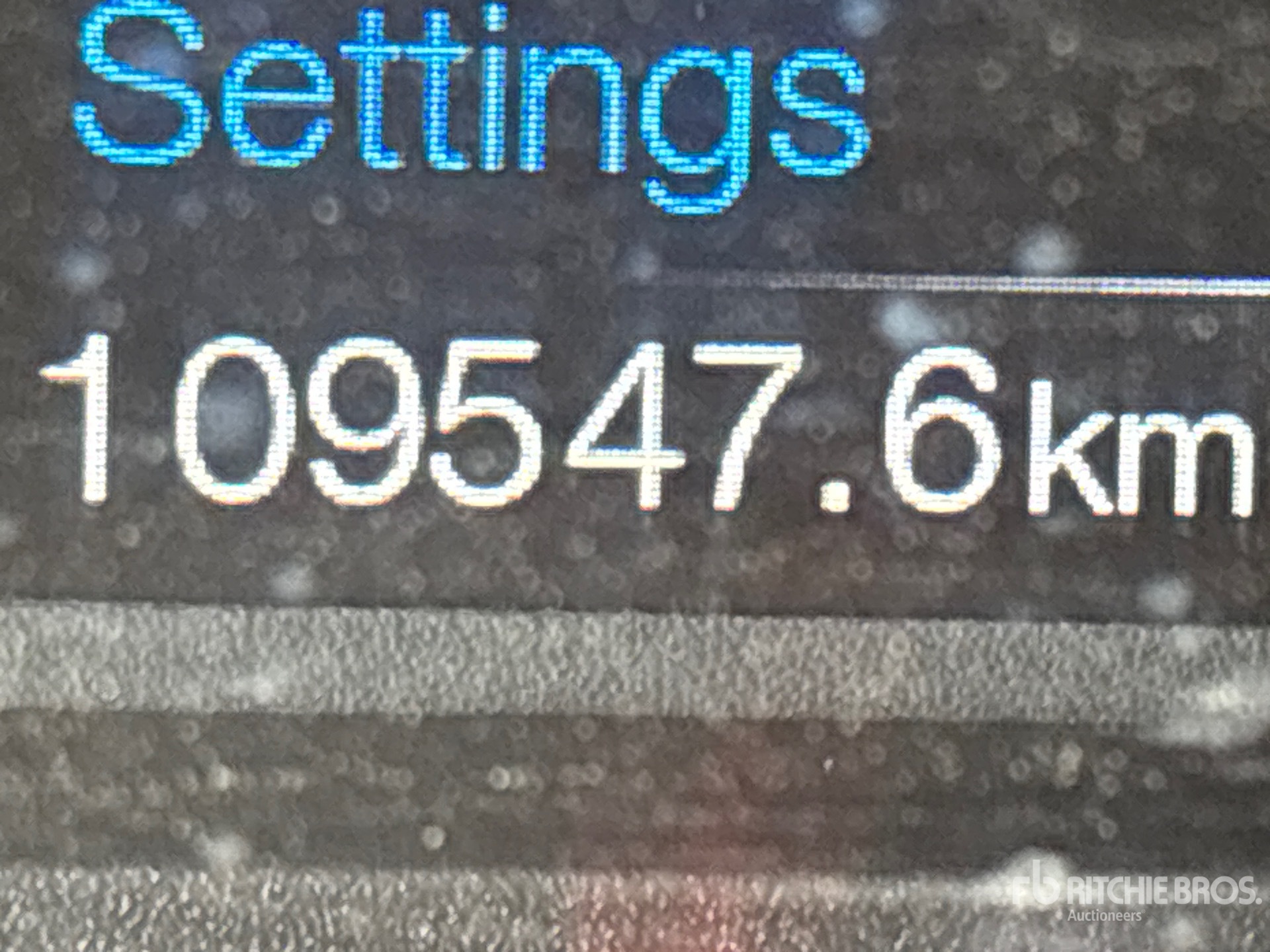 General Appearance with Hour Meter / Odometer