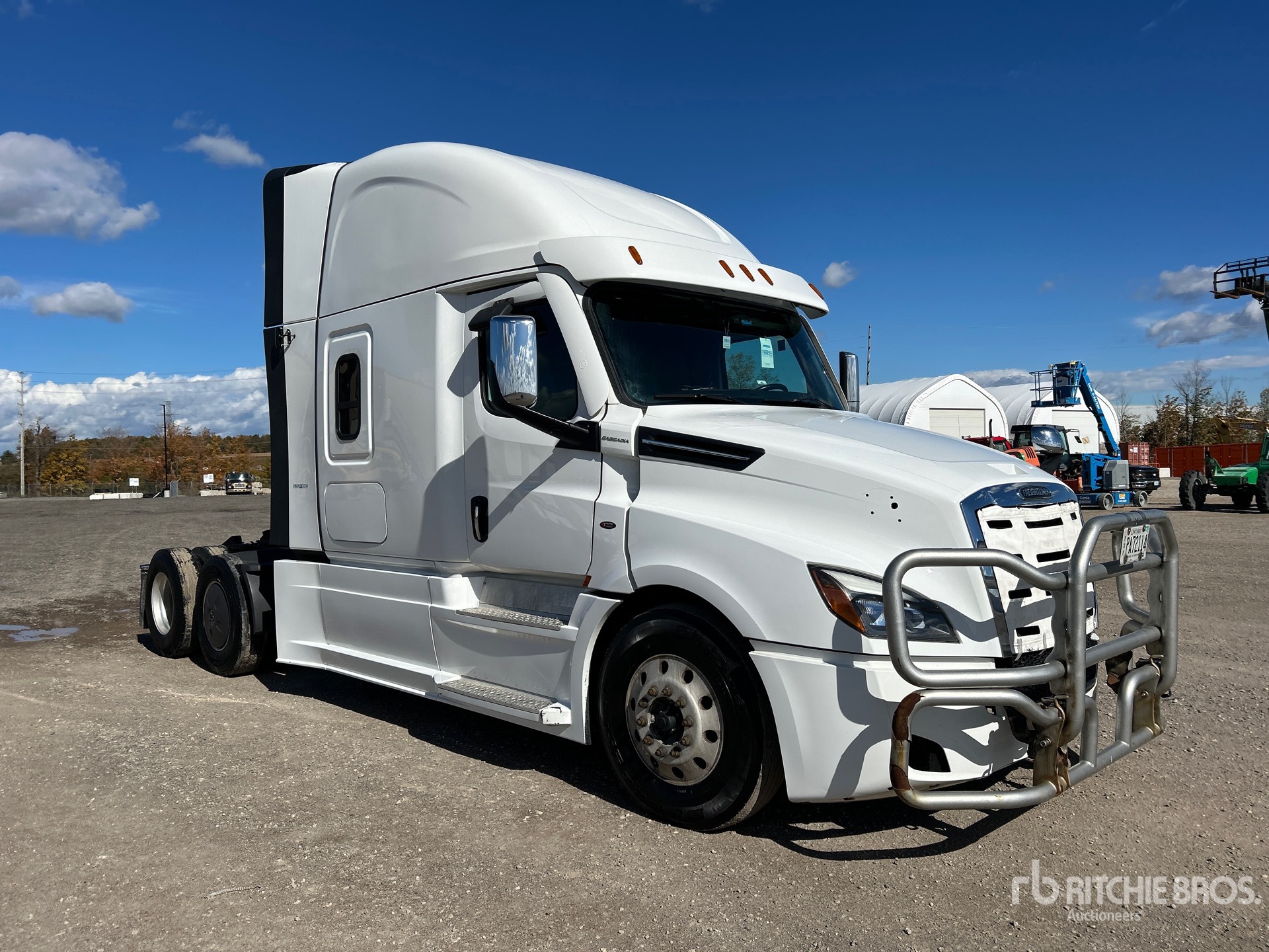 2023 Freightliner CASCADIA 126