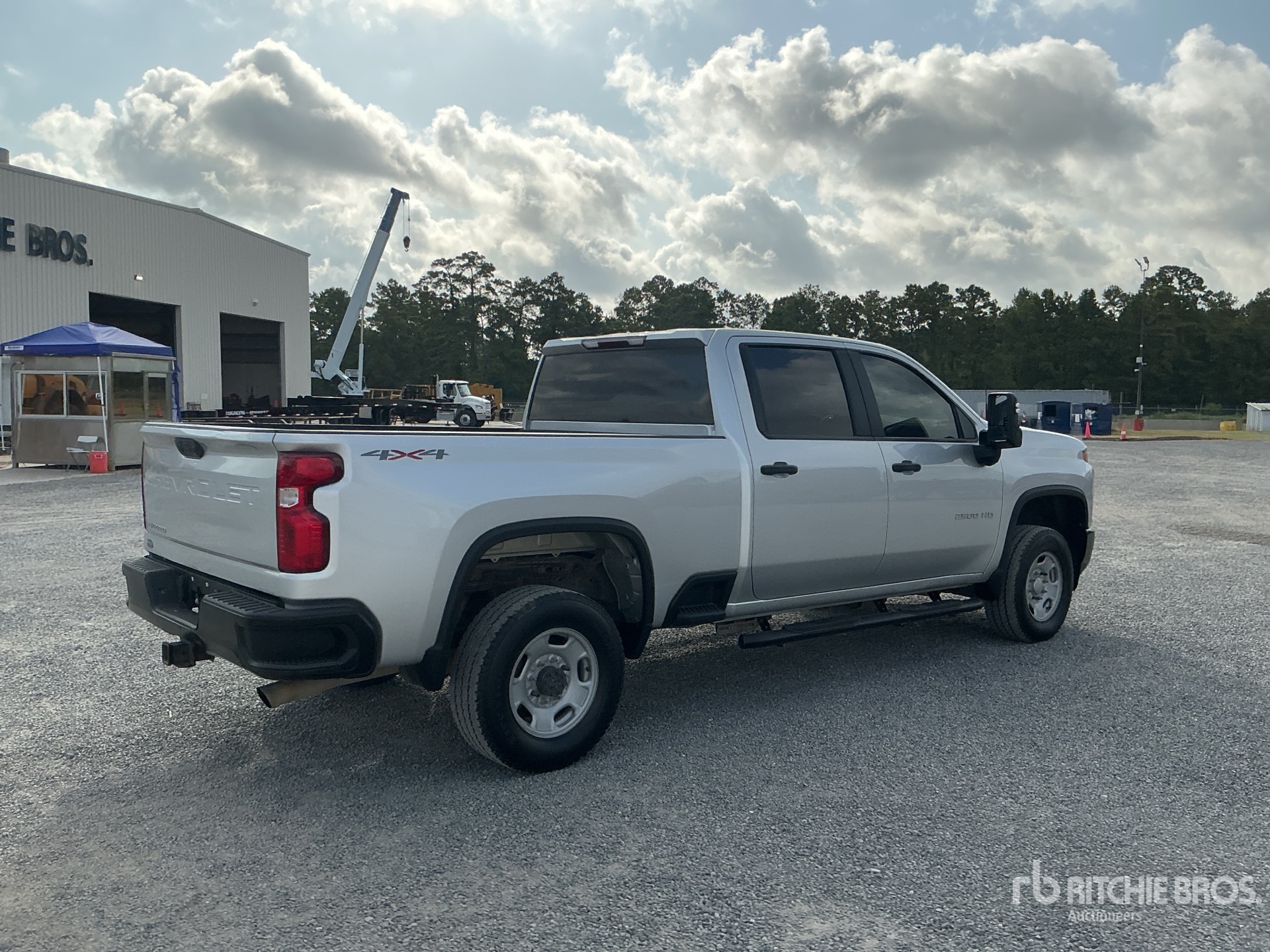 General Appearance with Picture, Right Rear Corner