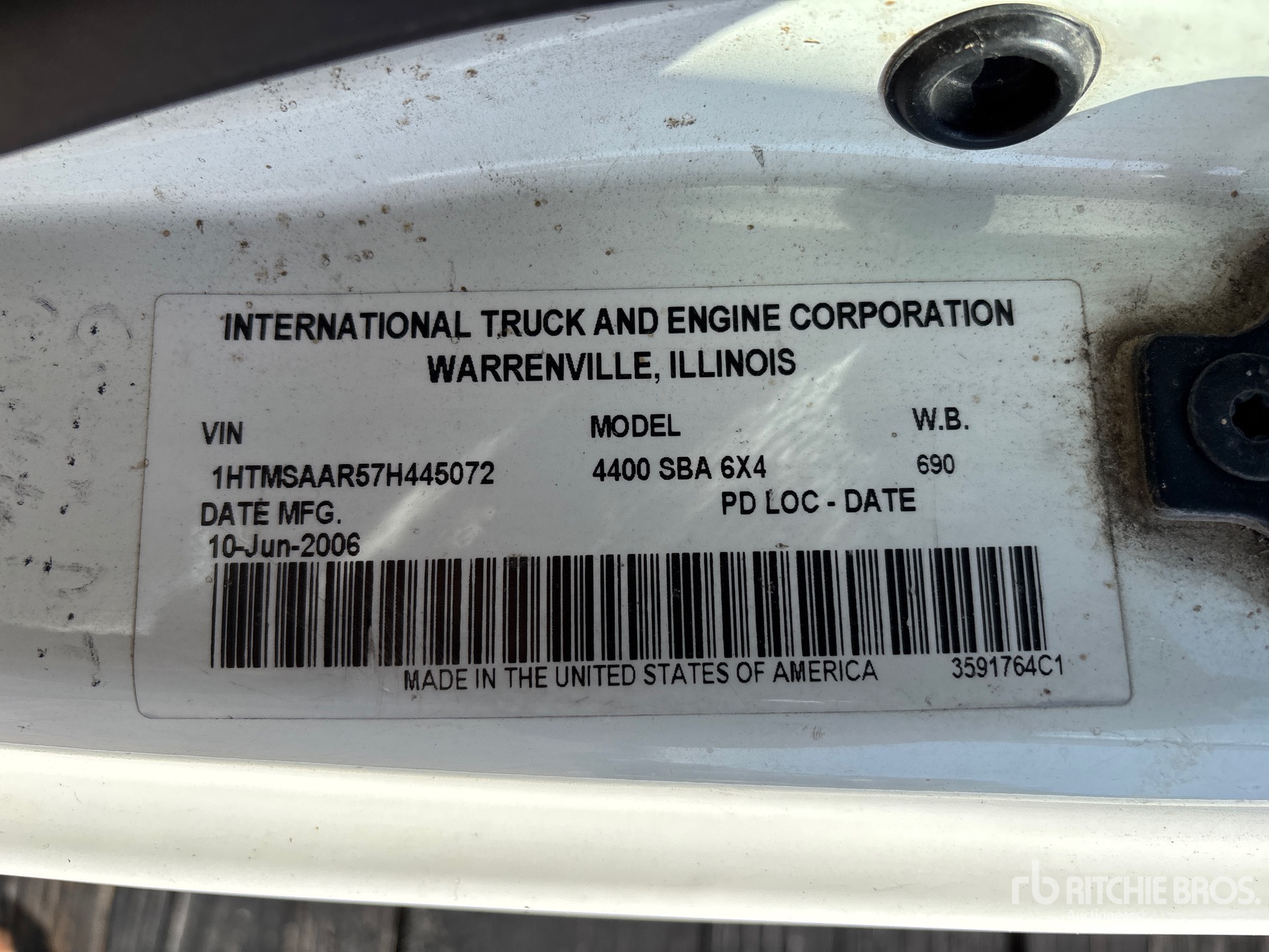 2007 International 4400 SBA