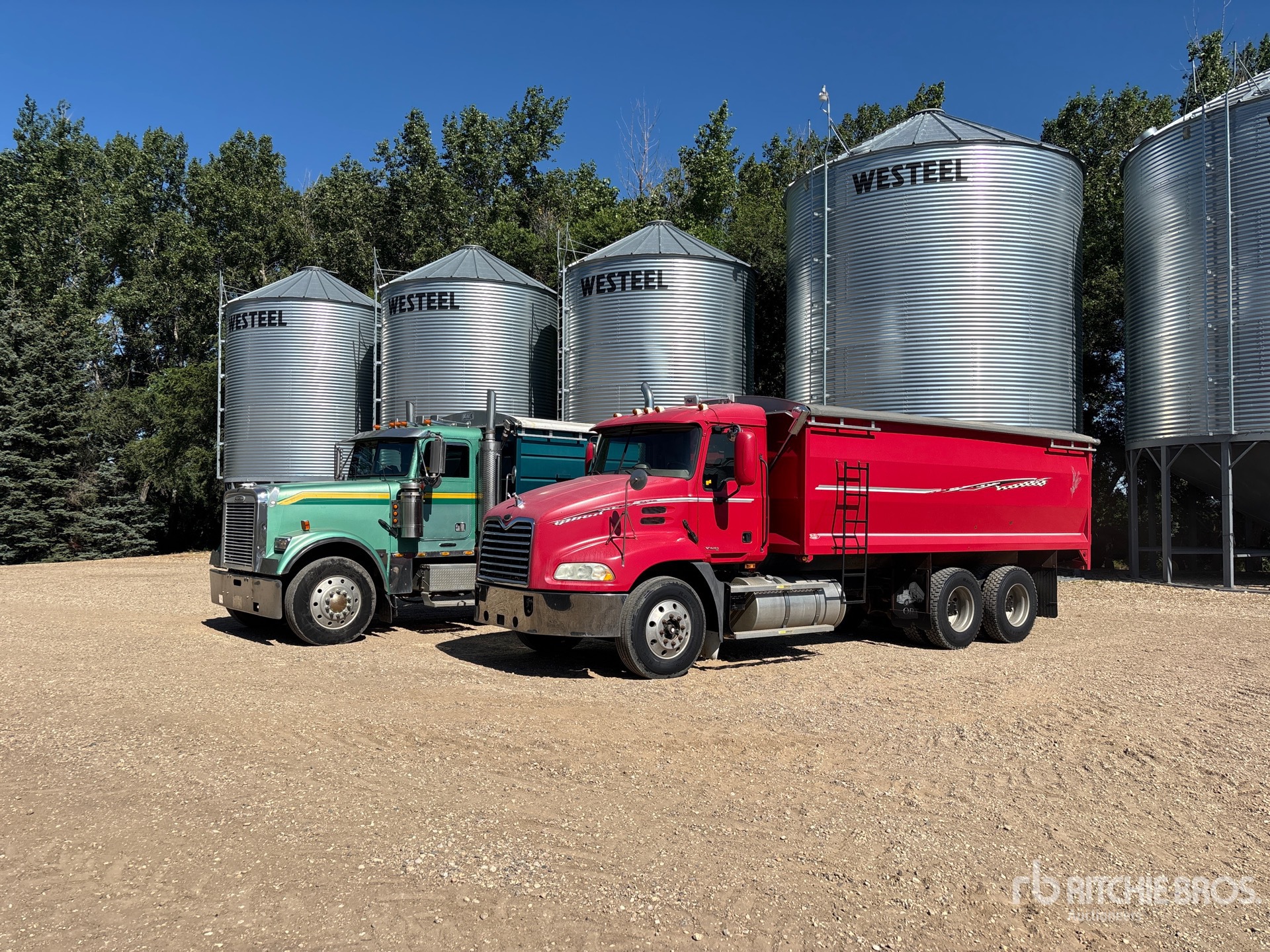 2006 Mack CXN613