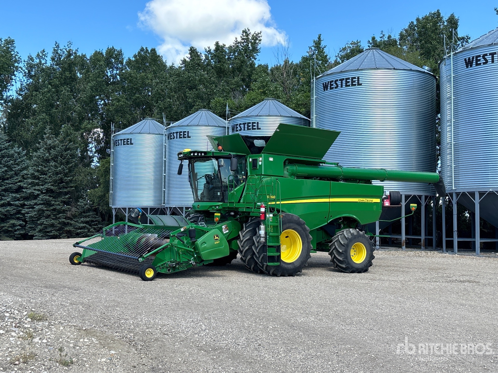 2017 John Deere S690