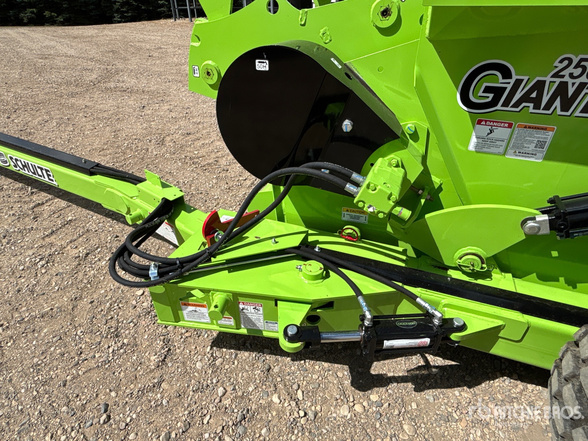 2025 Schulte GIANT 2500
