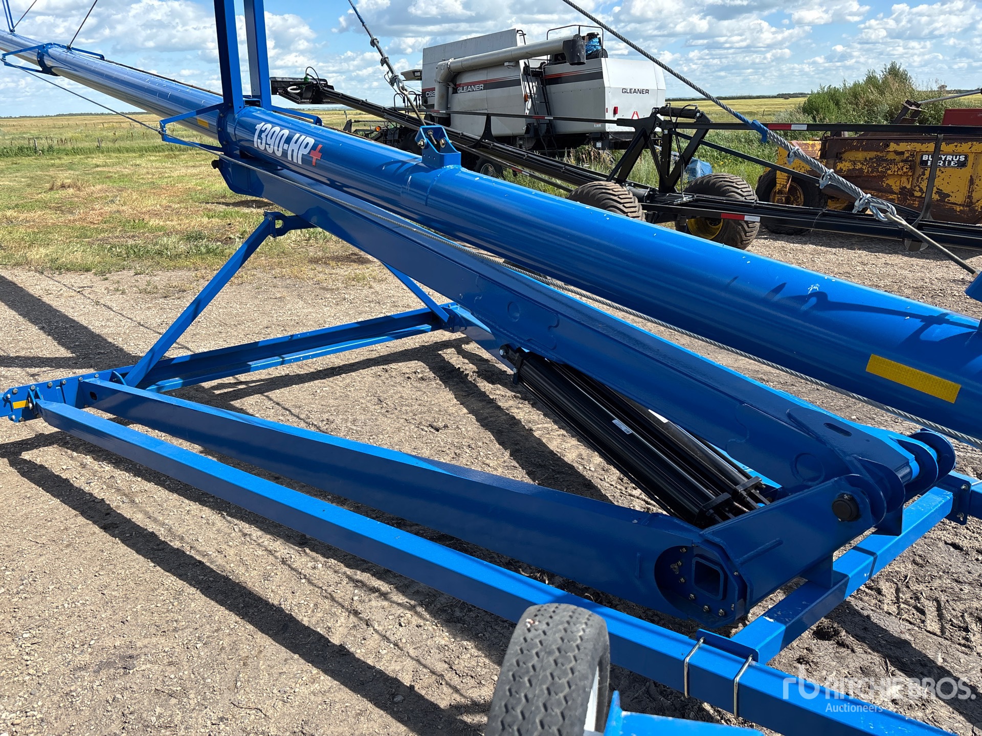 2019 Brandt 1390 HP