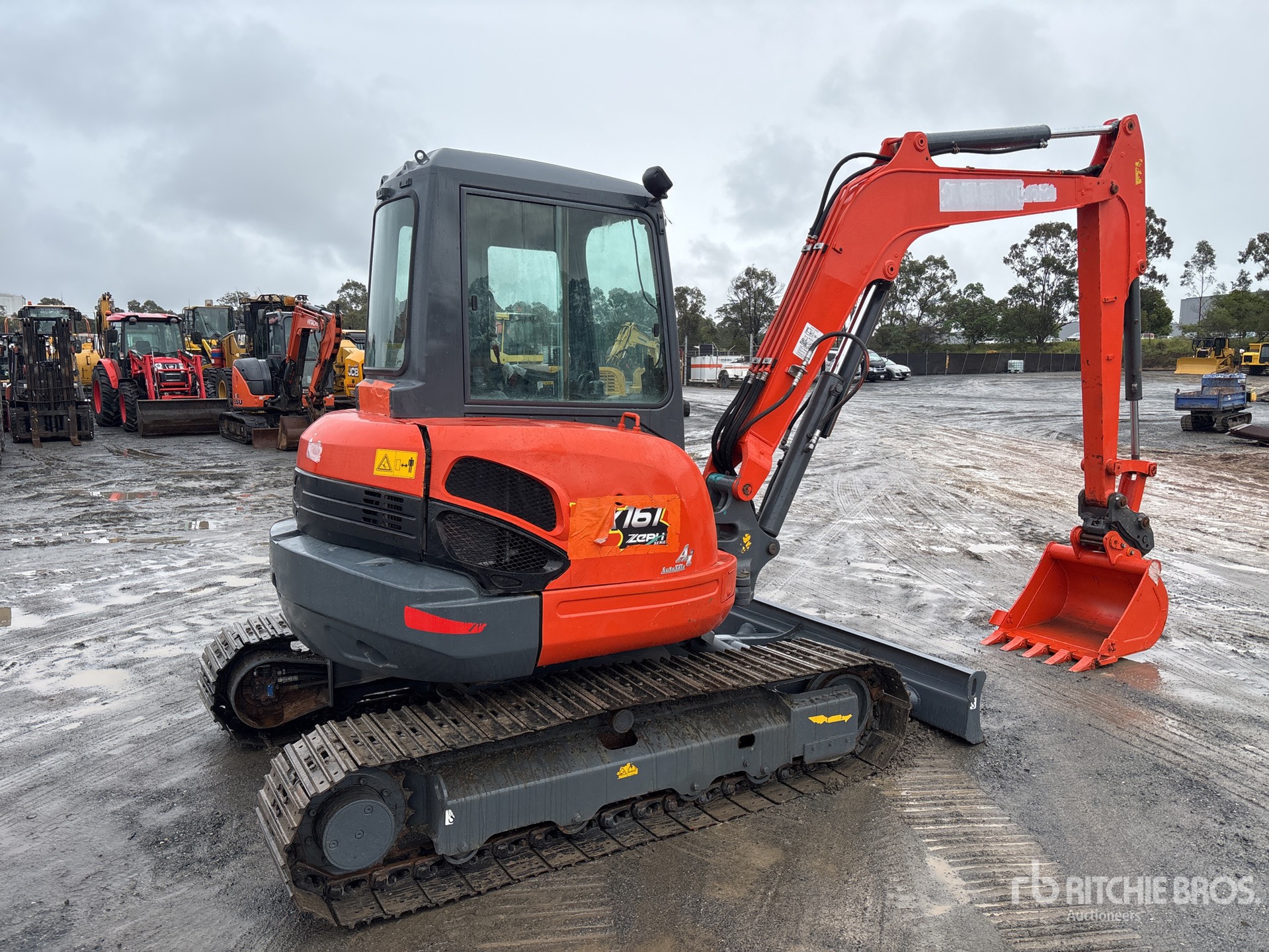 General Appearance with Picture, Right Rear Corner