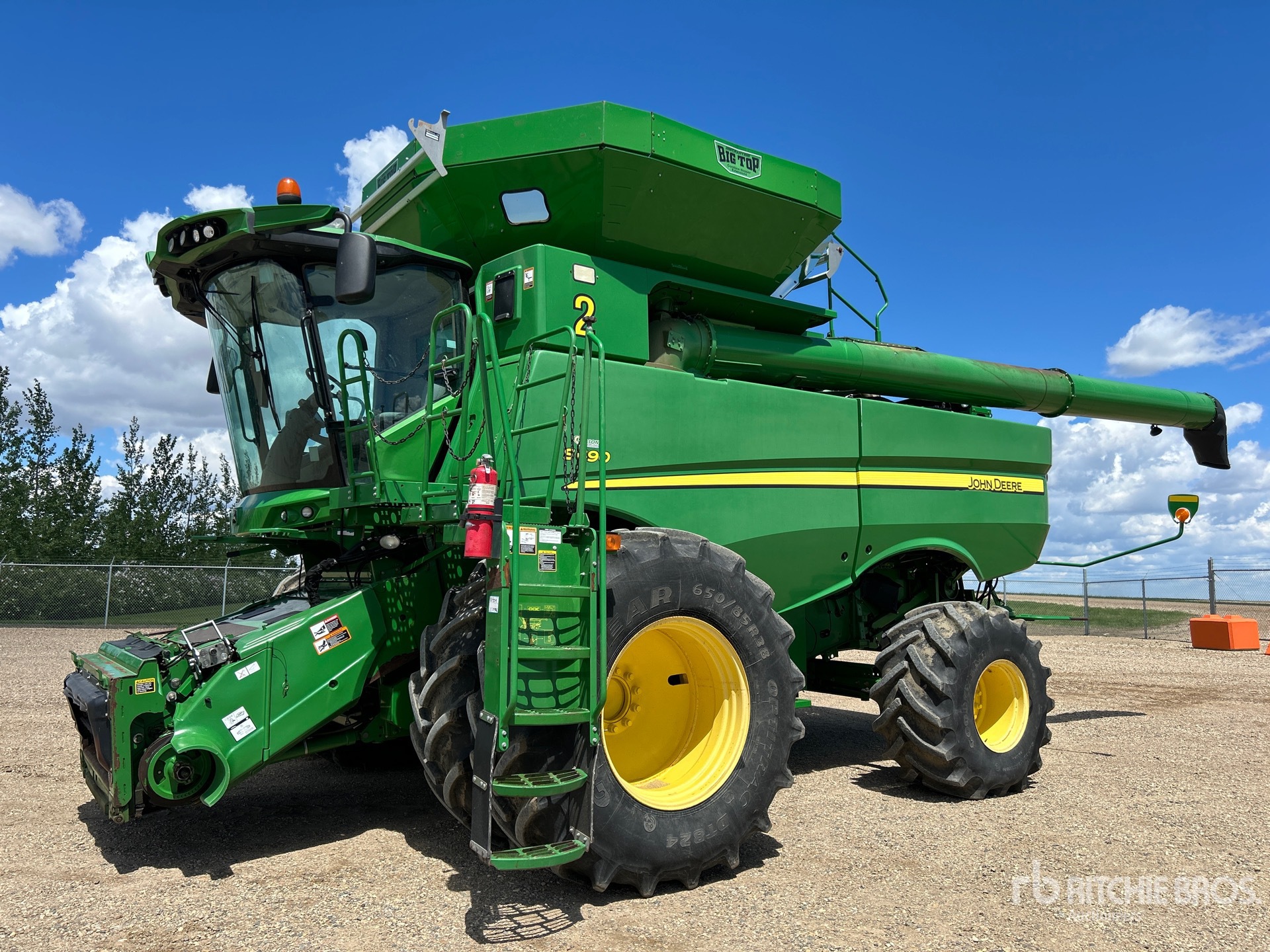 2013 John Deere S690