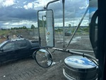 Cab with Lusterka