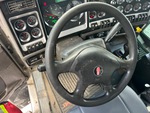 Cab with Elementy sterujące układem sterowania