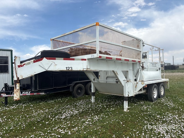 1998 Hyundai Hydroseeder