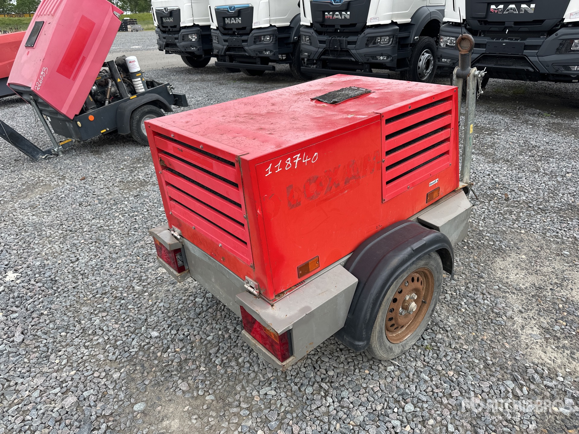 General Appearance with Picture, Right Rear Corner