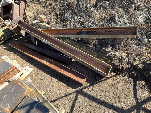 Quantity of (4) Steel beams Quantity of (4) Steel beams