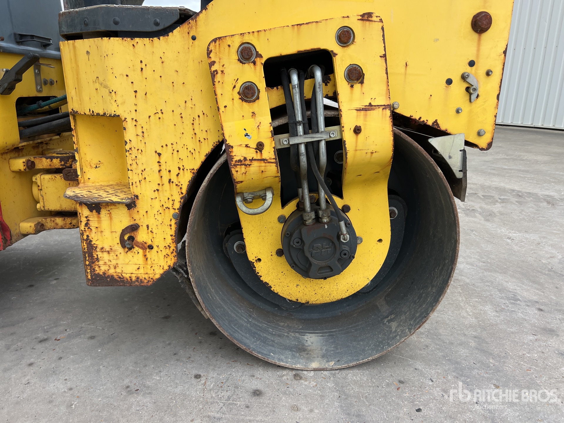 Photo of a 2017 Bomag BW100 AD5S