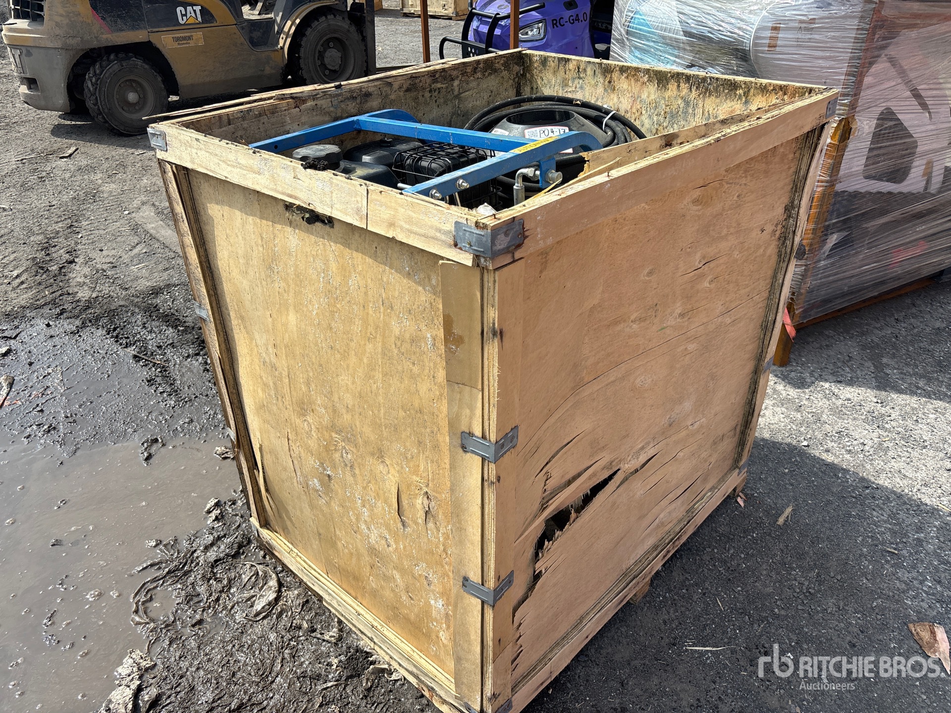General Appearance with Picture, Right Rear Corner