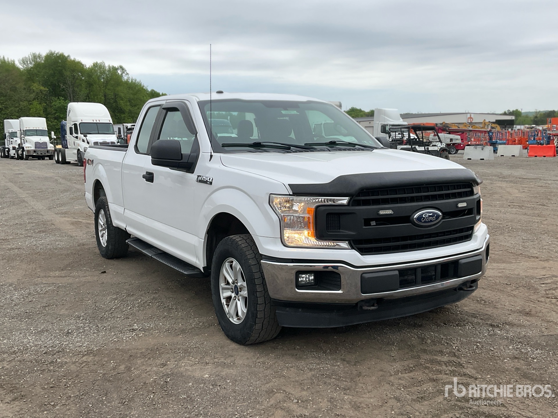General Appearance with Picture, Right Front Corner