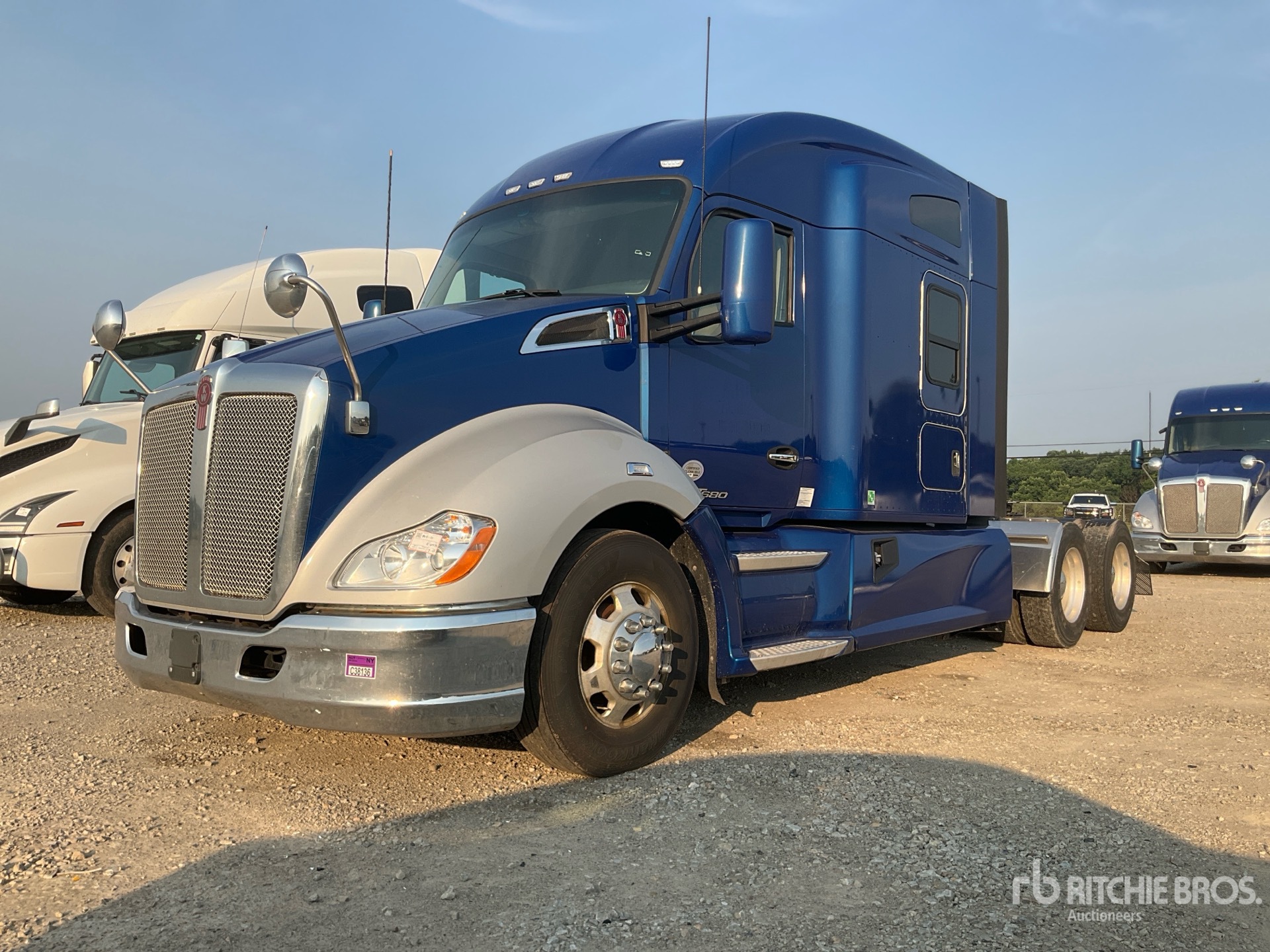 Photo of a 2021 Kenworth T680