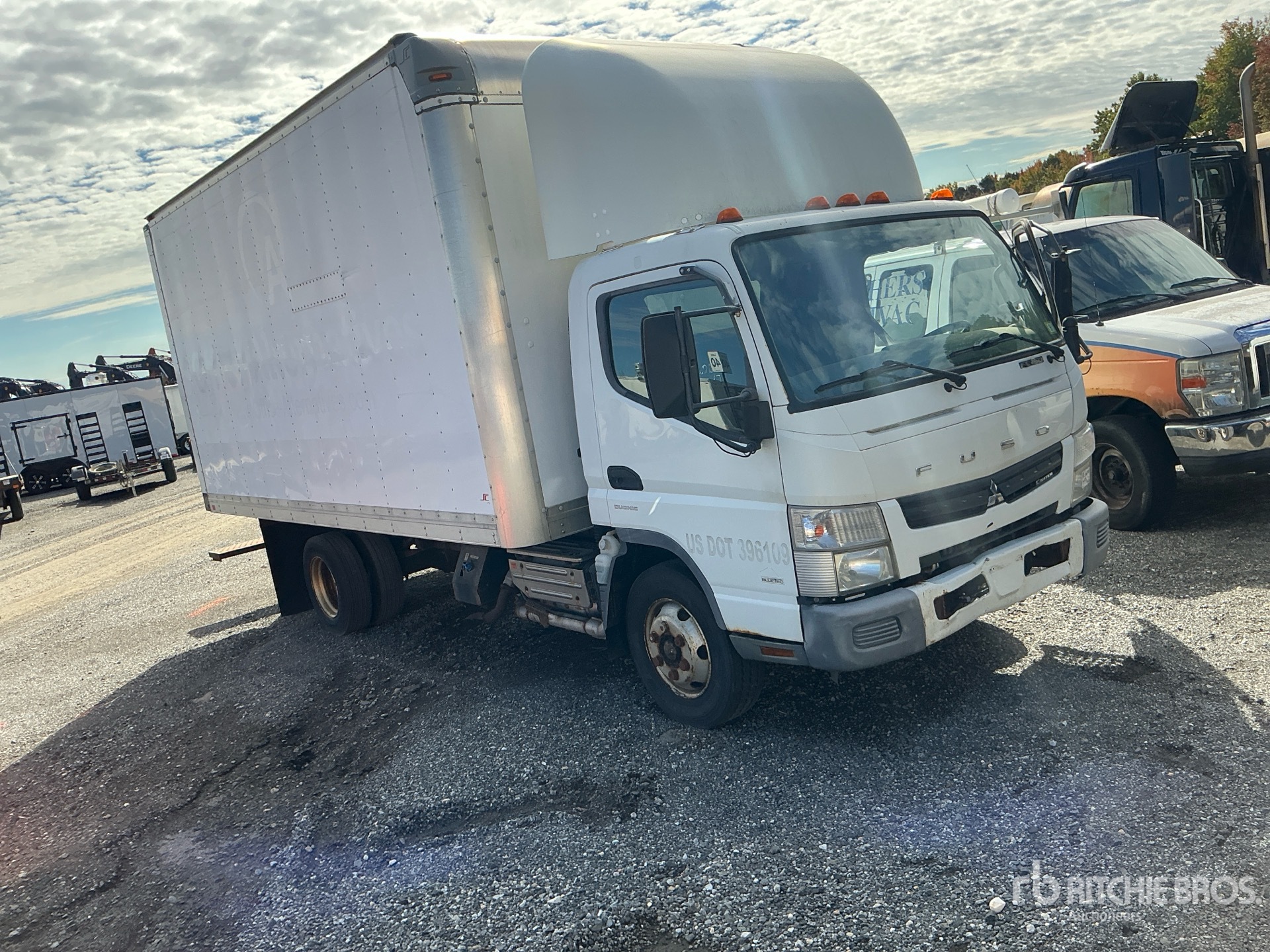 2013 Mitsubishi FE160