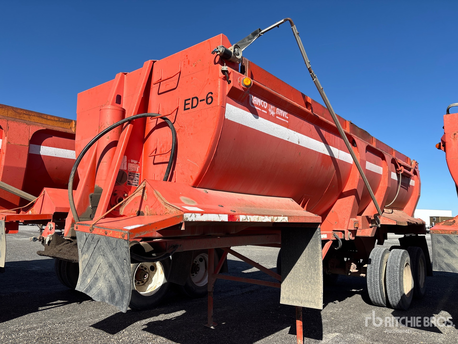 Photo of a 2003 Ranco 24 ft T/A Frameless
