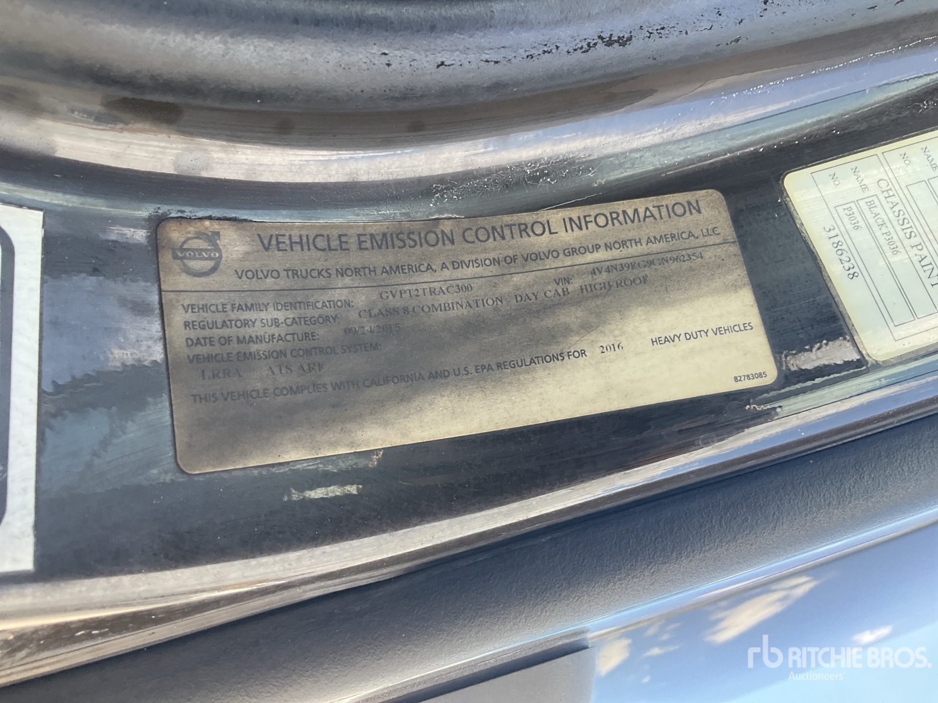 Photo of a 2016 Volvo VNL