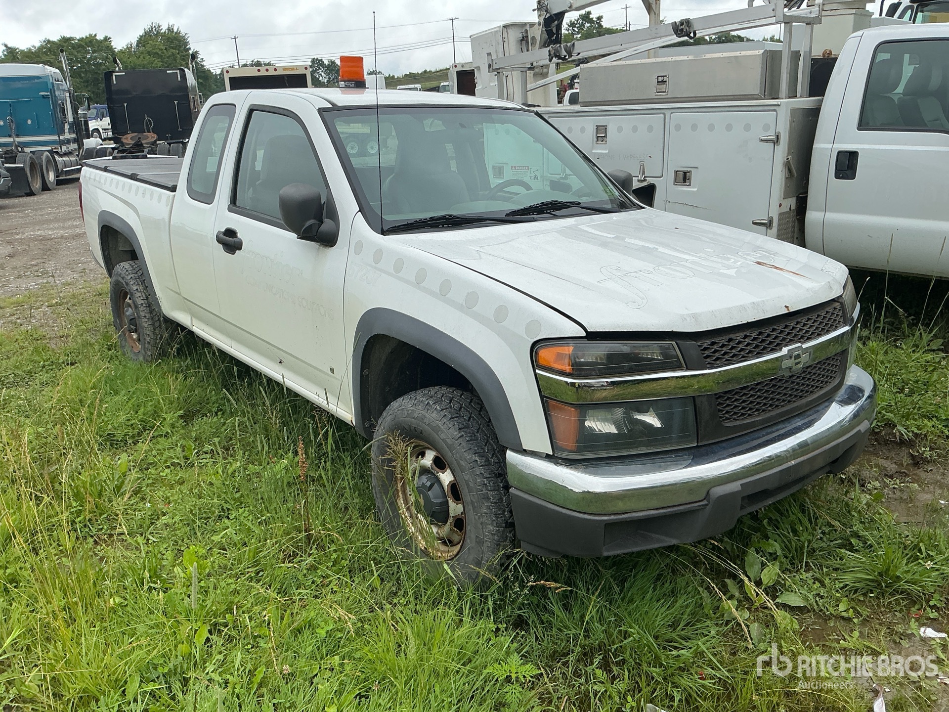 General Appearance with Picture, Right Front Corner
