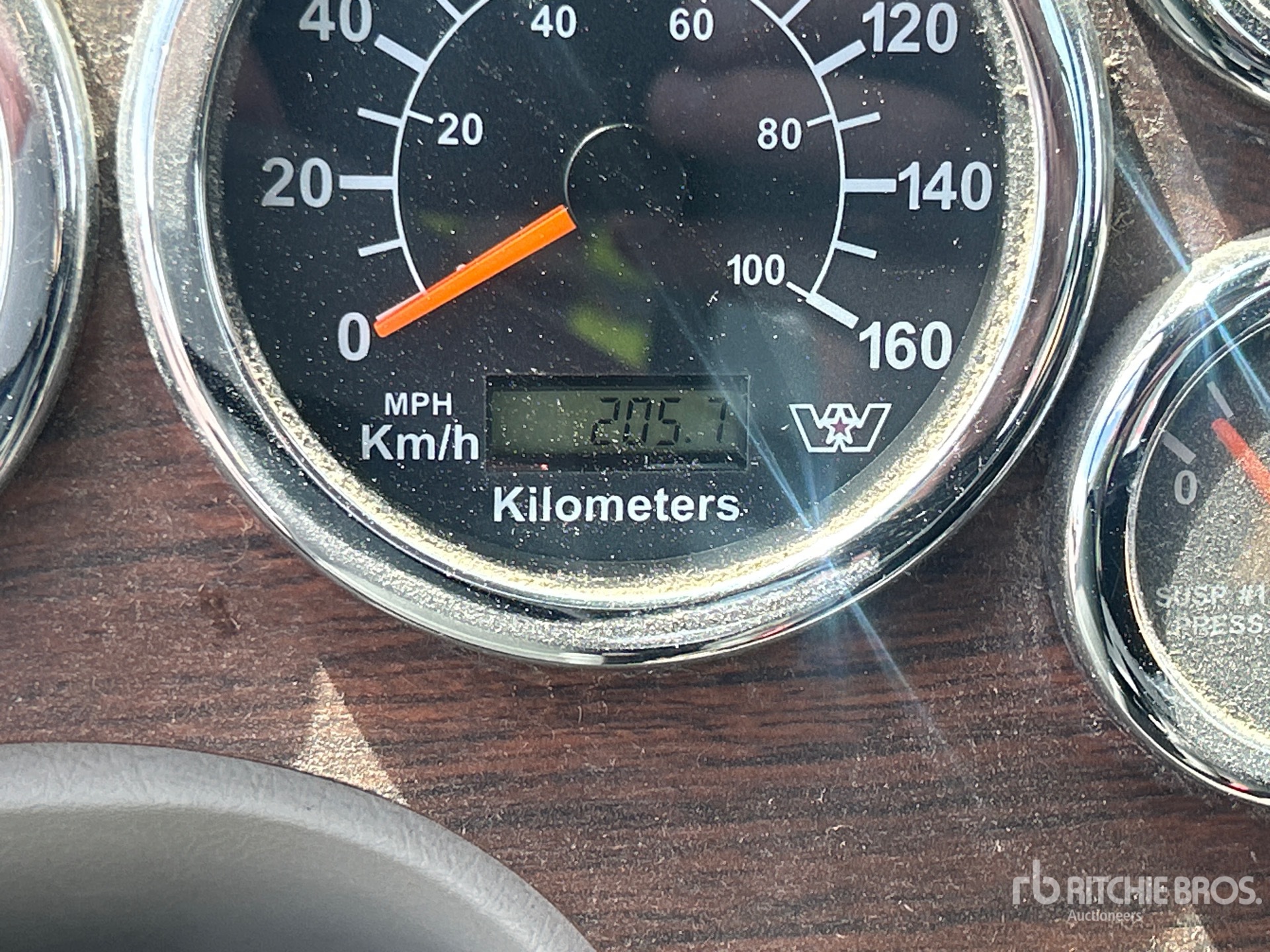 General Appearance with Hour Meter / Odometer