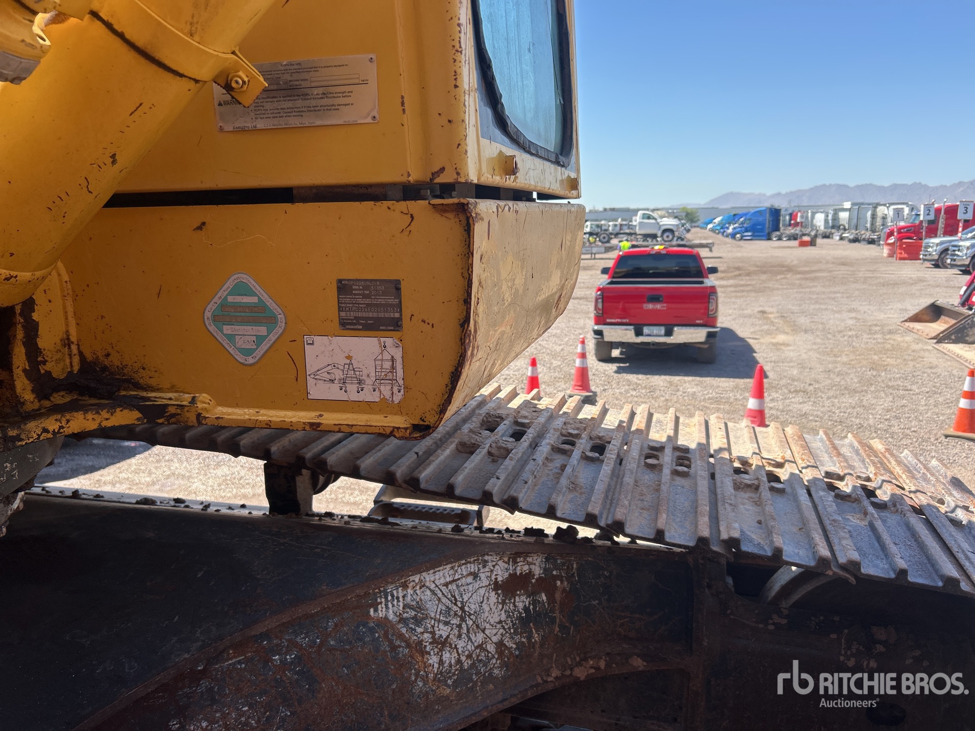 Photo of a 2013 Komatsu PC228USLC-8