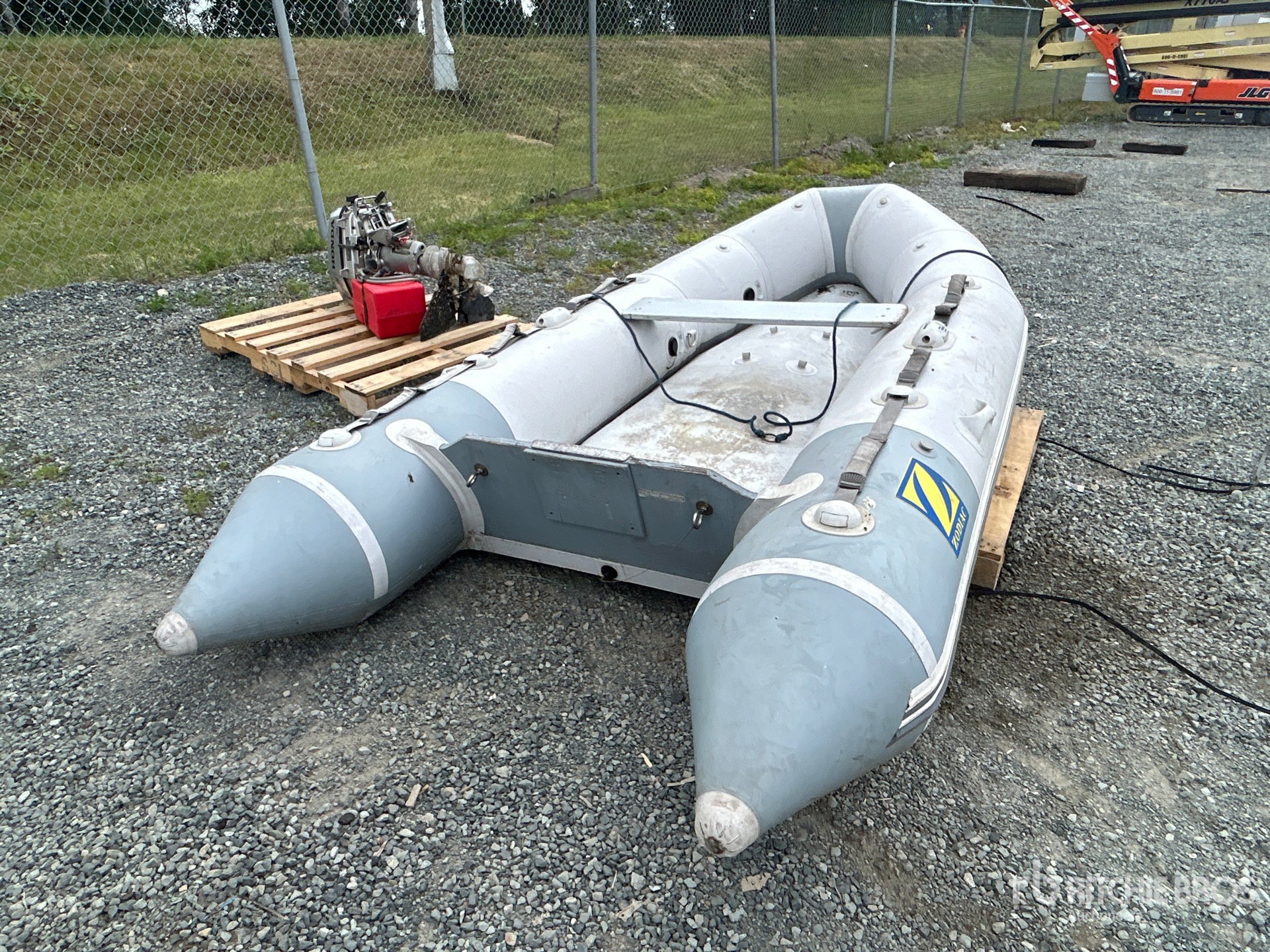 General Appearance with Picture, Right Rear Corner
