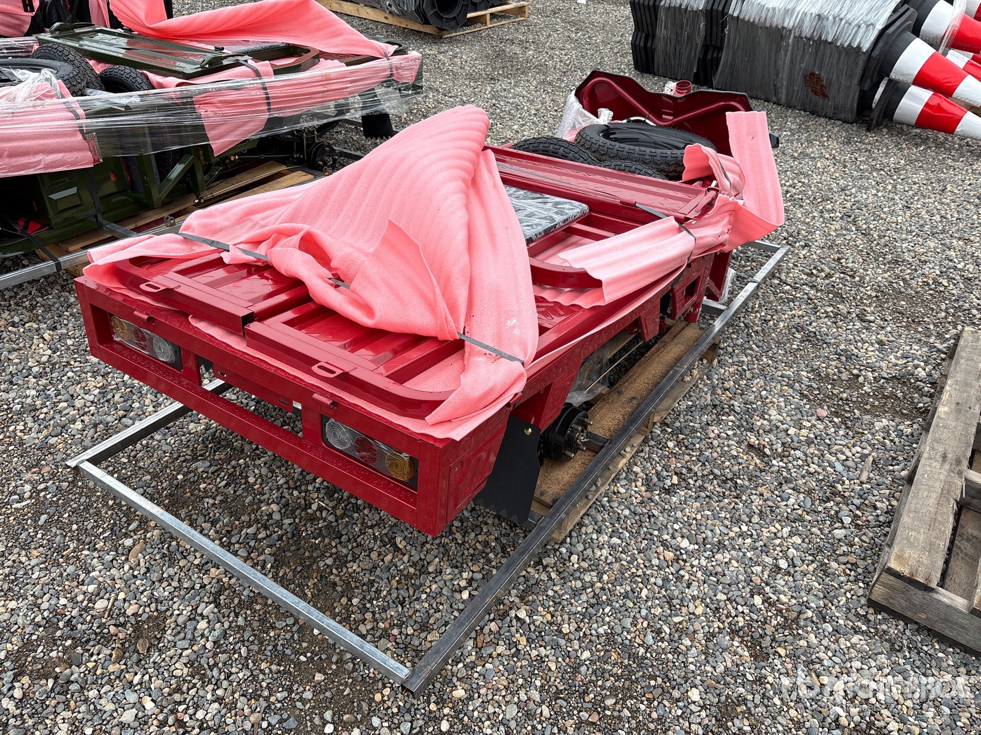 General Appearance with Picture, Right Rear Corner