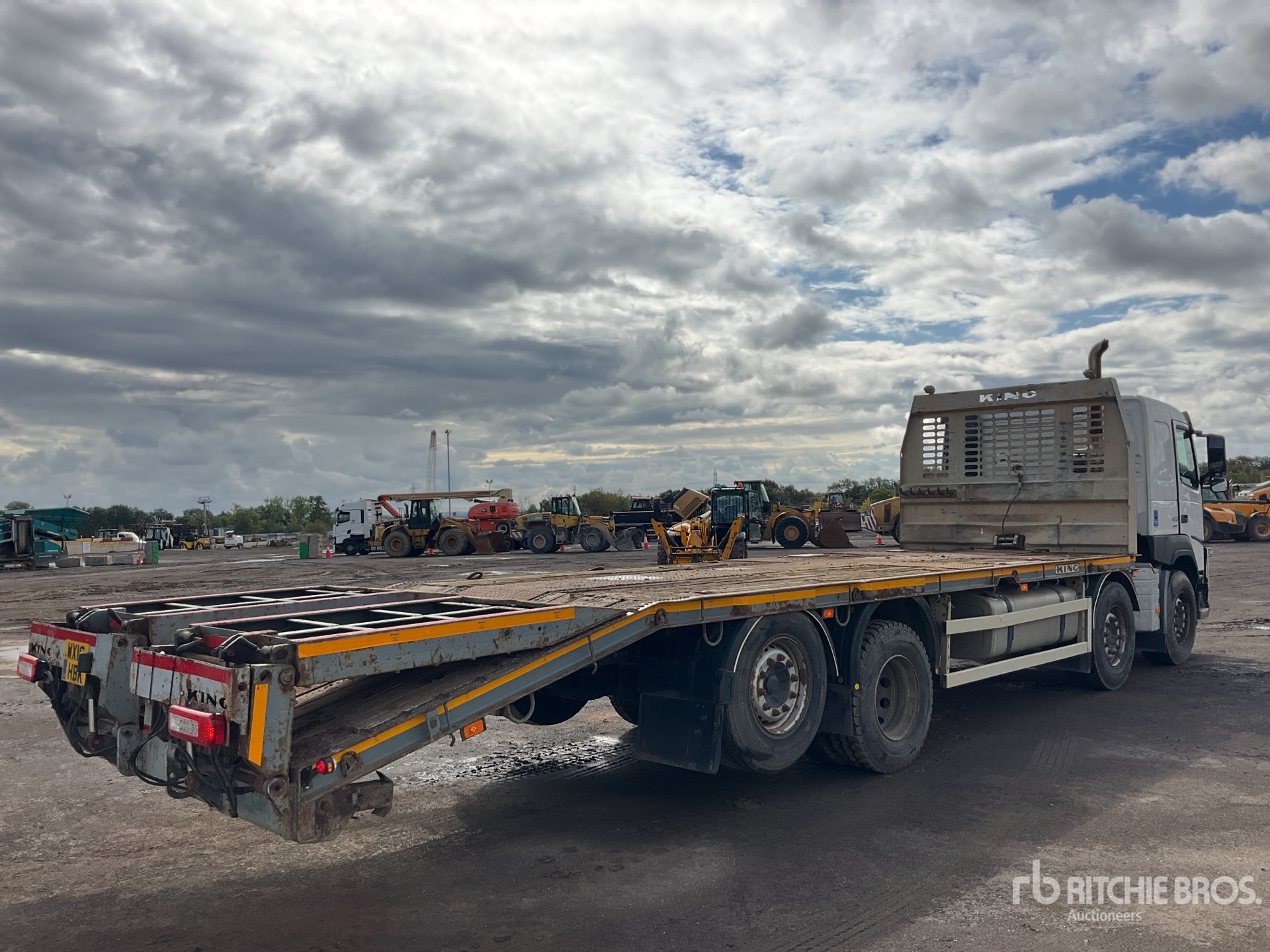 2016 Volvo FM420